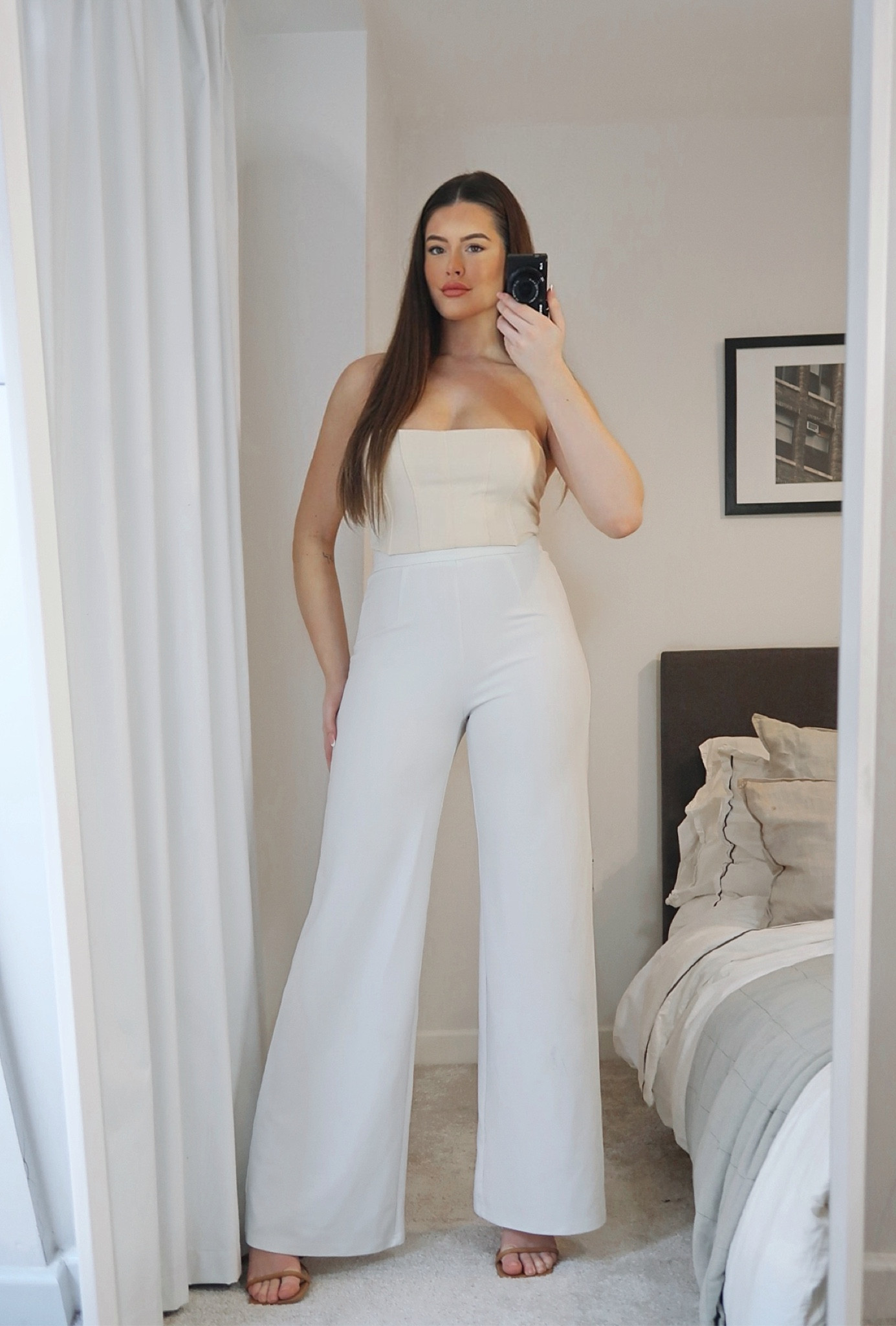 Classic and simple white wide leg trousers and corset, perfect for spring summer 

#LTKSeasonal #LTKunder50 #LTKFind