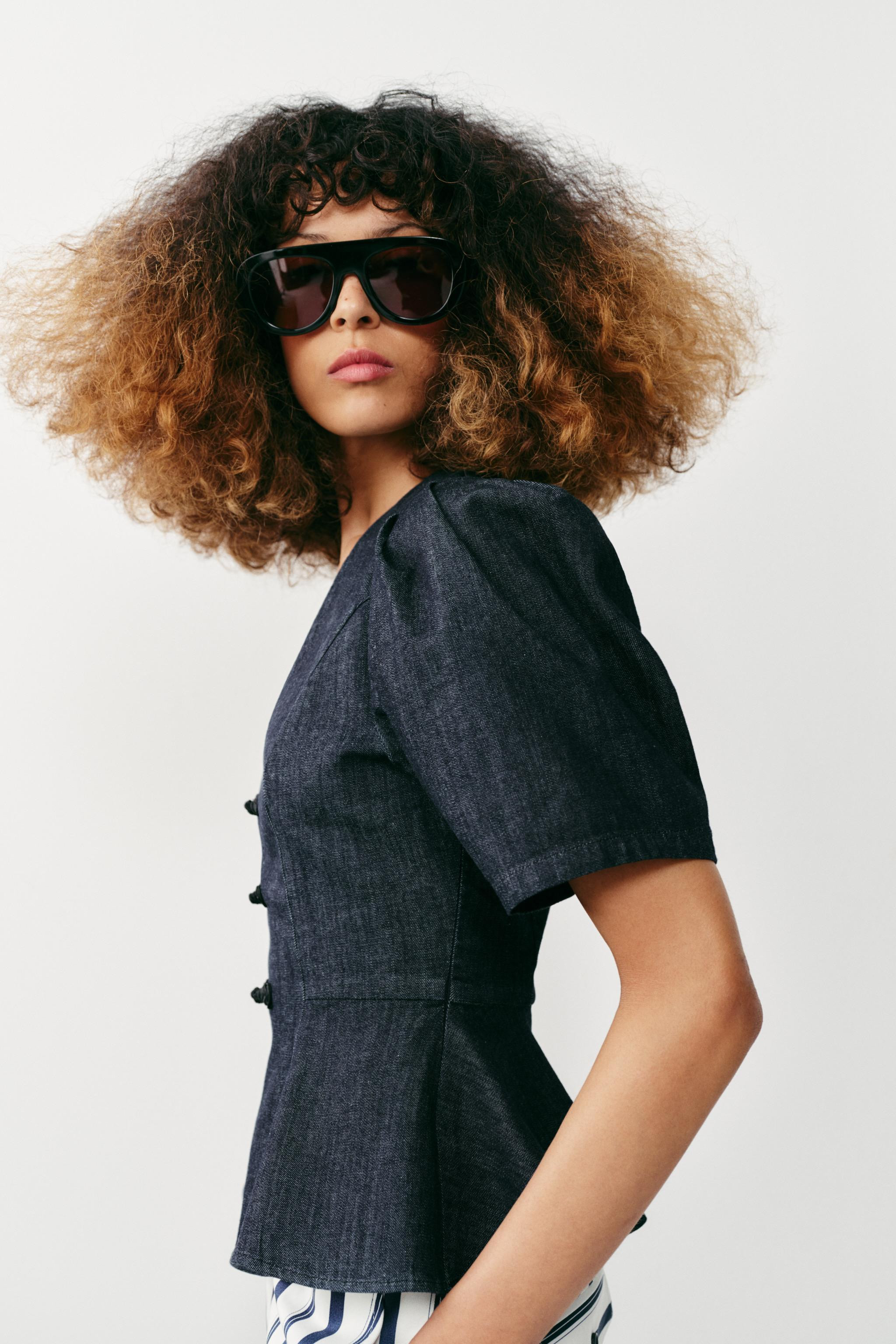 PEPLUM TOP WITH FROG CLASPS | Zara US