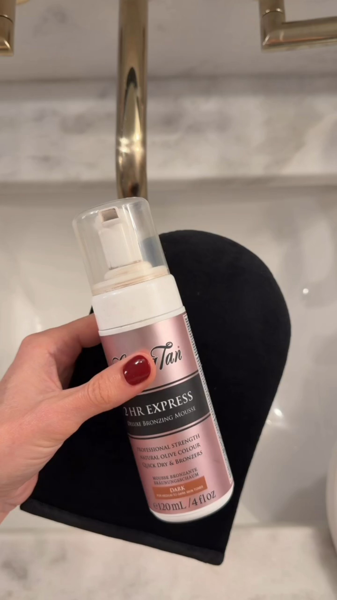 My favorite self tanner I’ve used for years! It’s the 2 hour express mousse in the color “dark!” You can just rinse it off after two hours, but I’ve even waited longer! 

Loverly Grey, Ulta, beauty, skincare, self tanner, fake tan 

#LTKBeauty