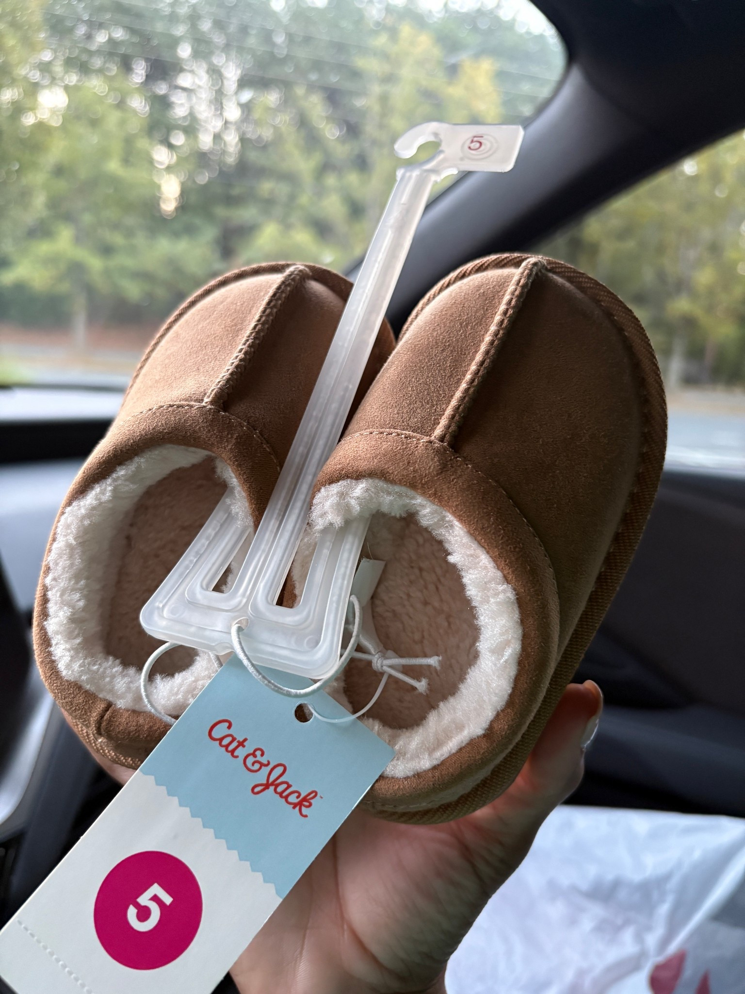 Kids UGG dupe! Affordable kids clogs/slippers

#LTKHoliday #LTKSeasonal #LTKKids