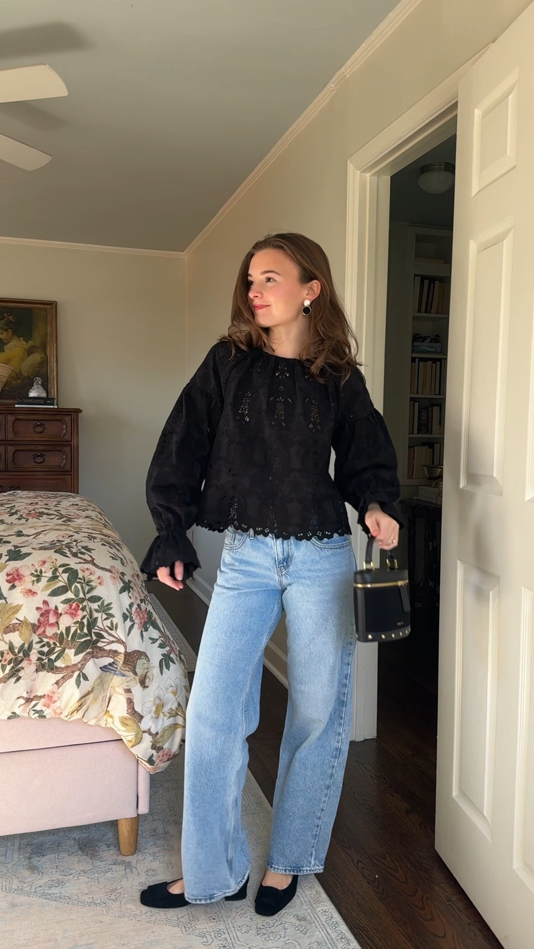 Wearing my usual size in jeans (short inseam) I’m 5’2” size 25. My top is also my usual size! 

#LTKootd #LTKSeasonal