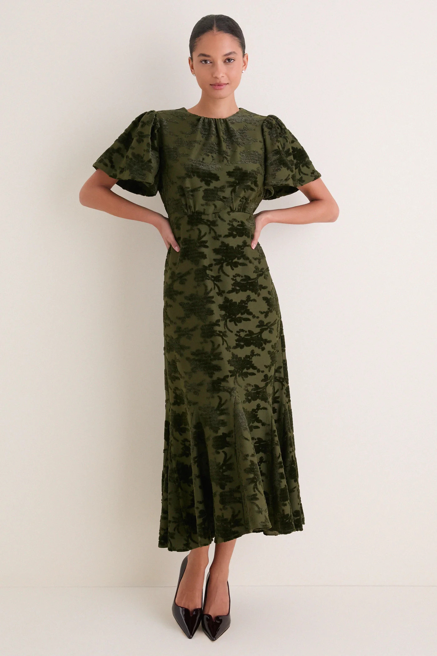 Pine Velvet Elodie Dress | Tuckernuck (US)