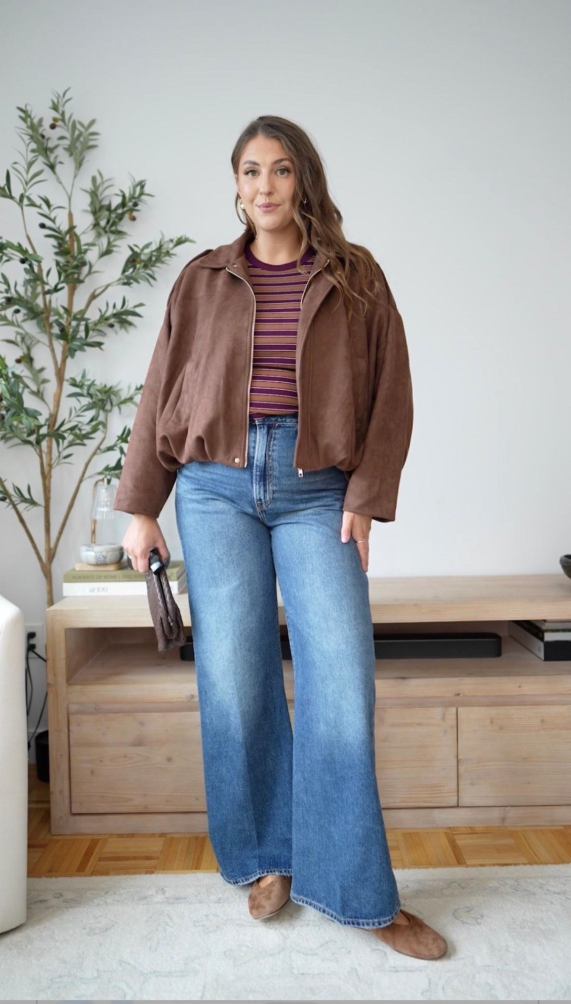Fall layers done right 🤎 This brown suede jacket with a striped knit and wide-leg denim is such an easy, elevated everyday look.

brown suede jacket, fall outfit idea, wide leg jeans, casual fall style, size large outfit, size 14 style, striped sweater, fall fashion inspo, everyday outfit

#LTKootd #LTKMidsize #LTKTravel