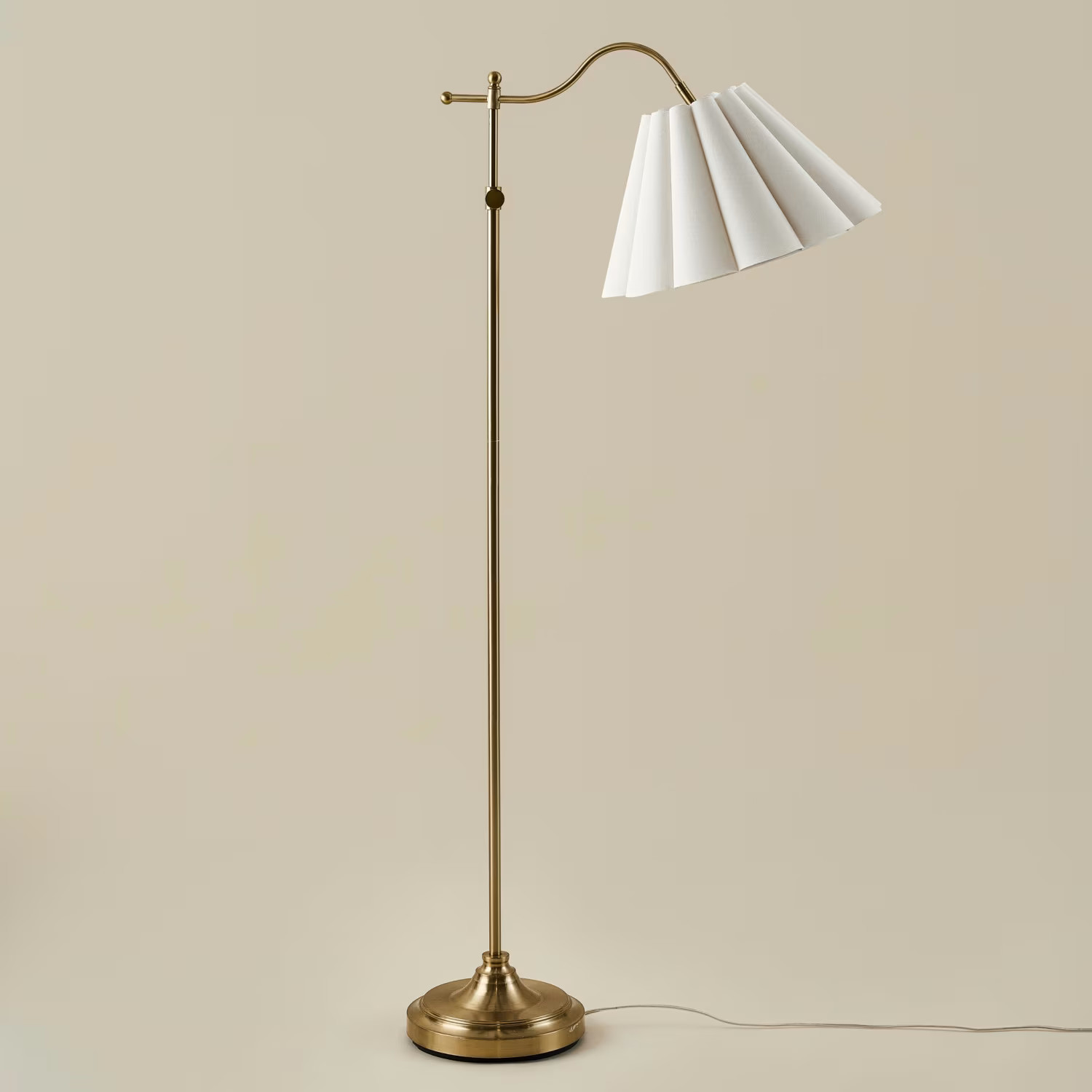 Odette Floor Lamp with Scallop Shade | Magnolia