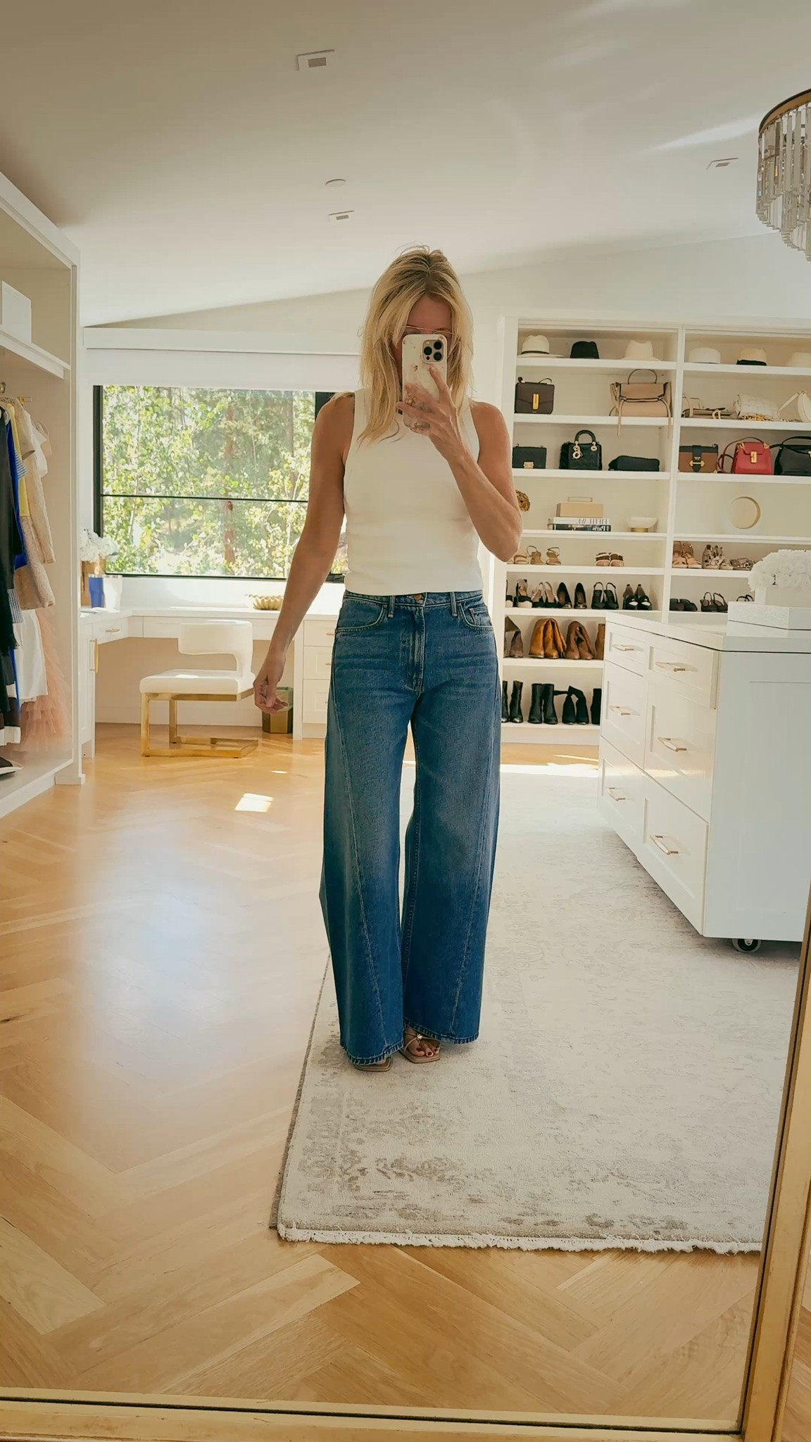The viral twist seam jeans… available in petite!

I’m 5’4”, wearing a size 26, and can wear these with flats. If you’ve been waiting for the petite length to drop, this is it.

#LTKootd