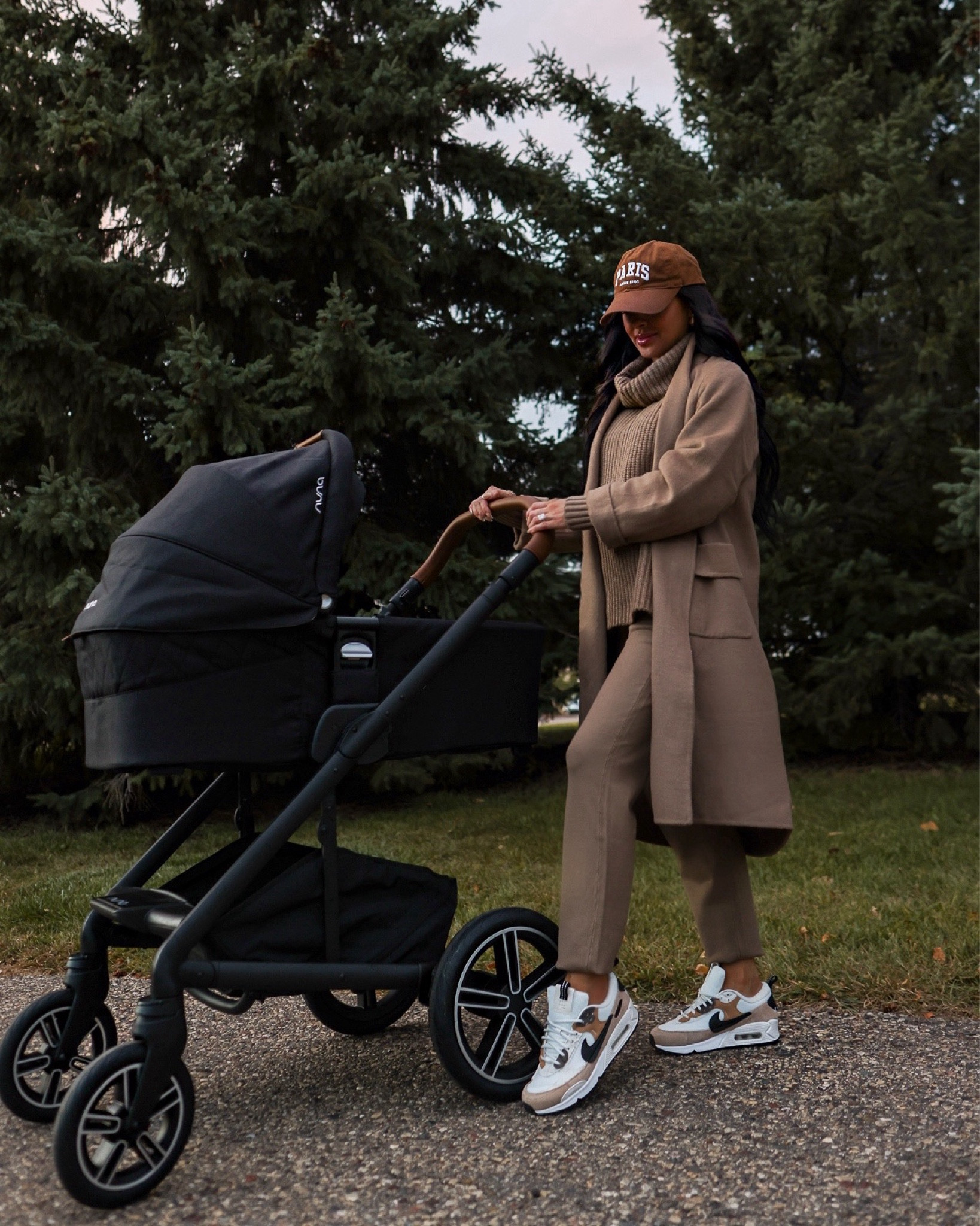 Casual fall outfit
Splendid x cellajane cardigan
Splendid x cellajane sweater
Splendid x cellajane joggers
Nike airmax sneakers 



#LTKSeasonal #LTKTravel #LTKFindsUnder100