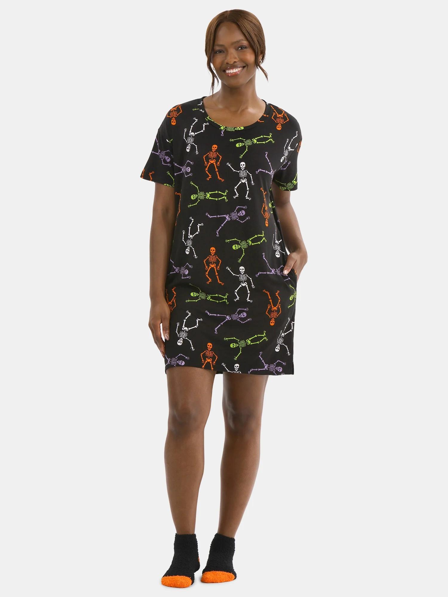 Halloween Women's Printed Sleepshirt Top and Socks Set from Way to Celebrate, 2-Piece, Sizes XS-3... | Walmart (US)