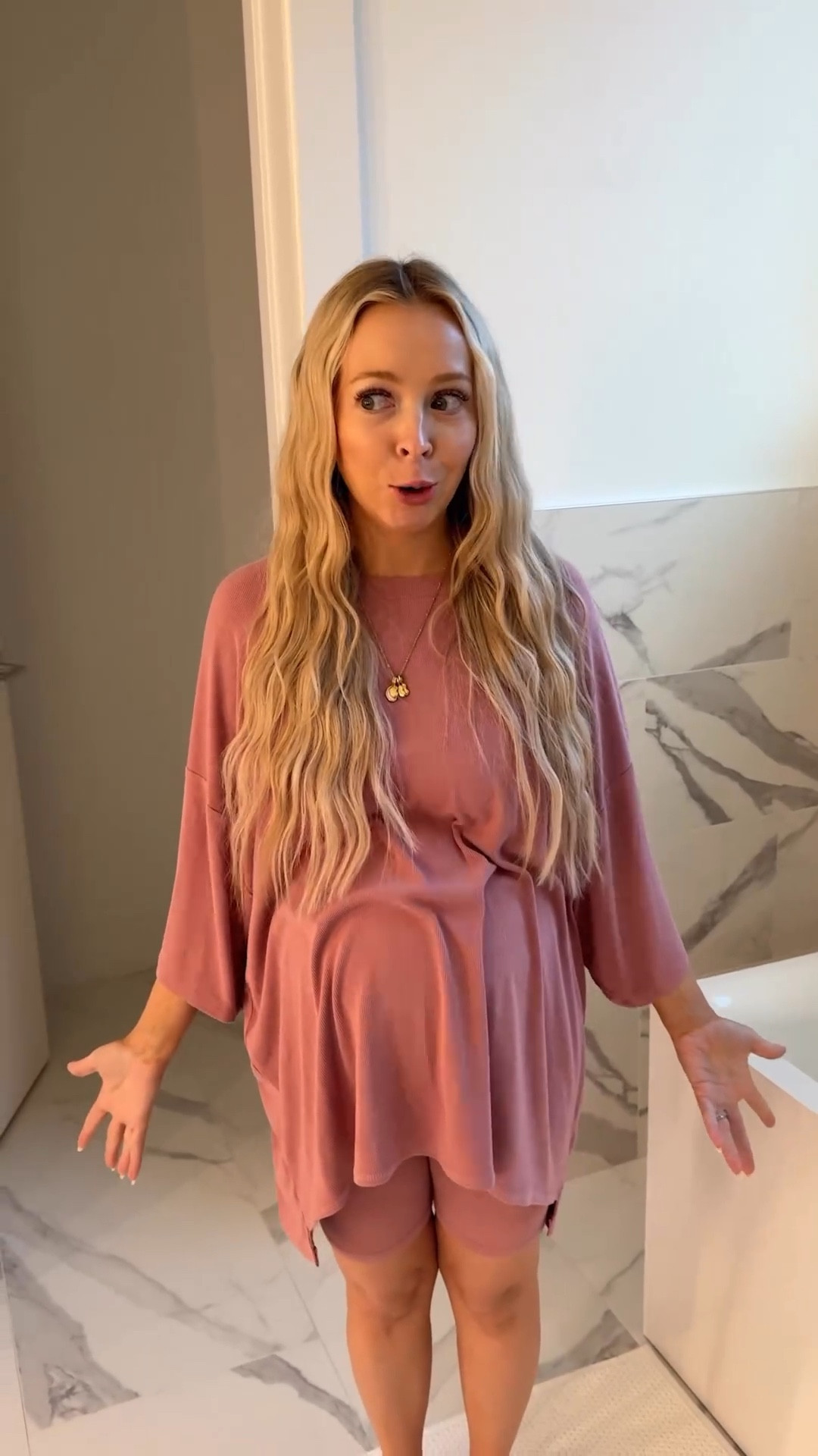 Tay surprised me with a pizza Bath 🤍

#LTKBump #LTKSeasonal #LTKStyleTip