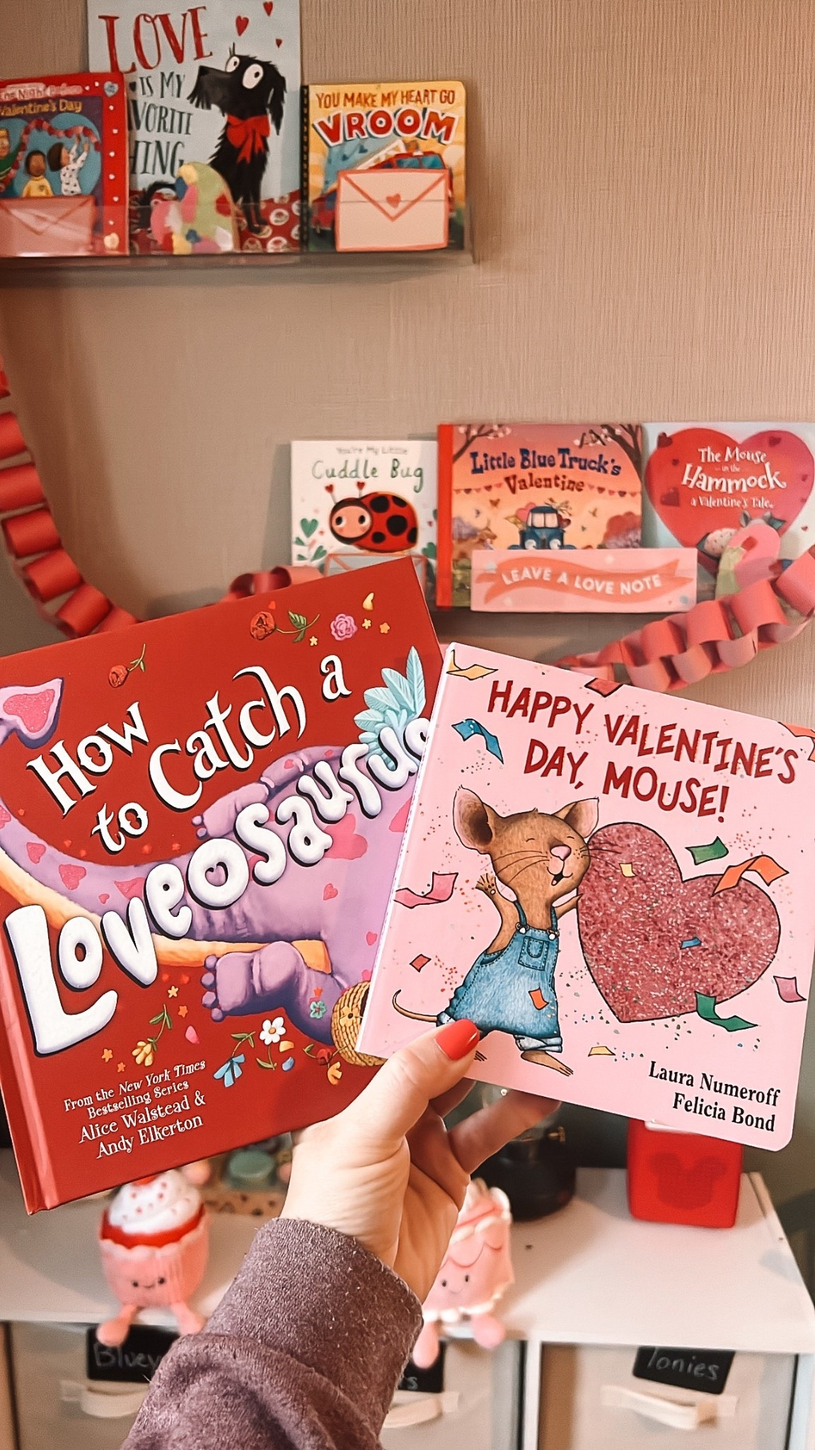 Grabbed a few more books for the boys for Valentine’s Day 🩷❤️

Valentine Finds | Valentine Books 

#LTKValentine #LTKKids