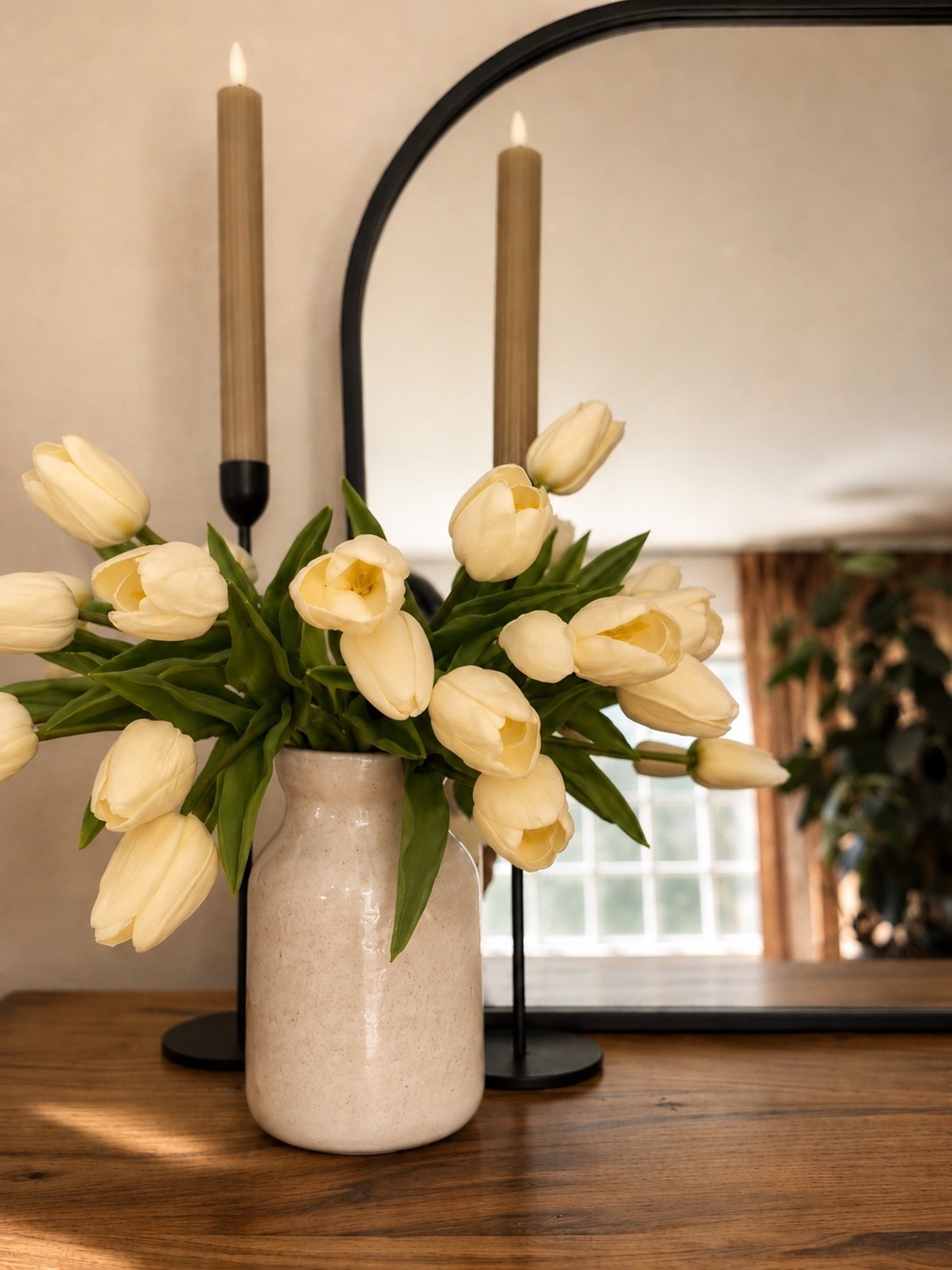 Everyone’s favorite tulips 🌷 on a budget for easy, affordable styling.

#LTKHome #LTKSeasonal #LTKdayinmylife