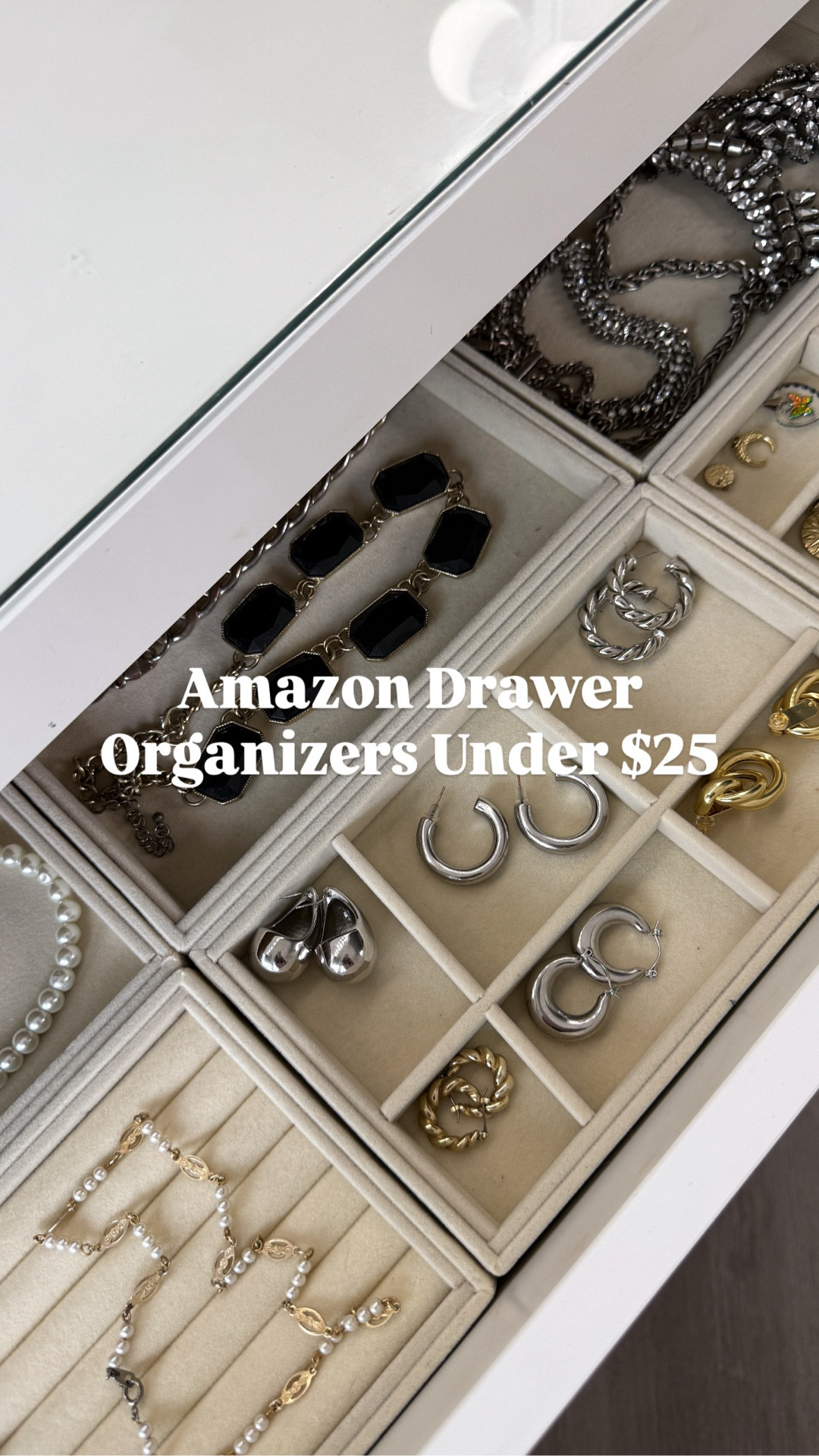 Finally organizing my jewelry drawer and these are the best drawer organizers I found and they’re under $25! ✨

I love an Amazon home find and I love this organizing hack - love how everything looks in my drawer now!







jewelry drawer organizer, aesthetic jewelry drawer organizer, Amazon finds, drawer organizer, aesthetic drawer organizer, organization idea, organization ideas

#LTKSaleAlert #LTKFindsUnder50 #LTKHome