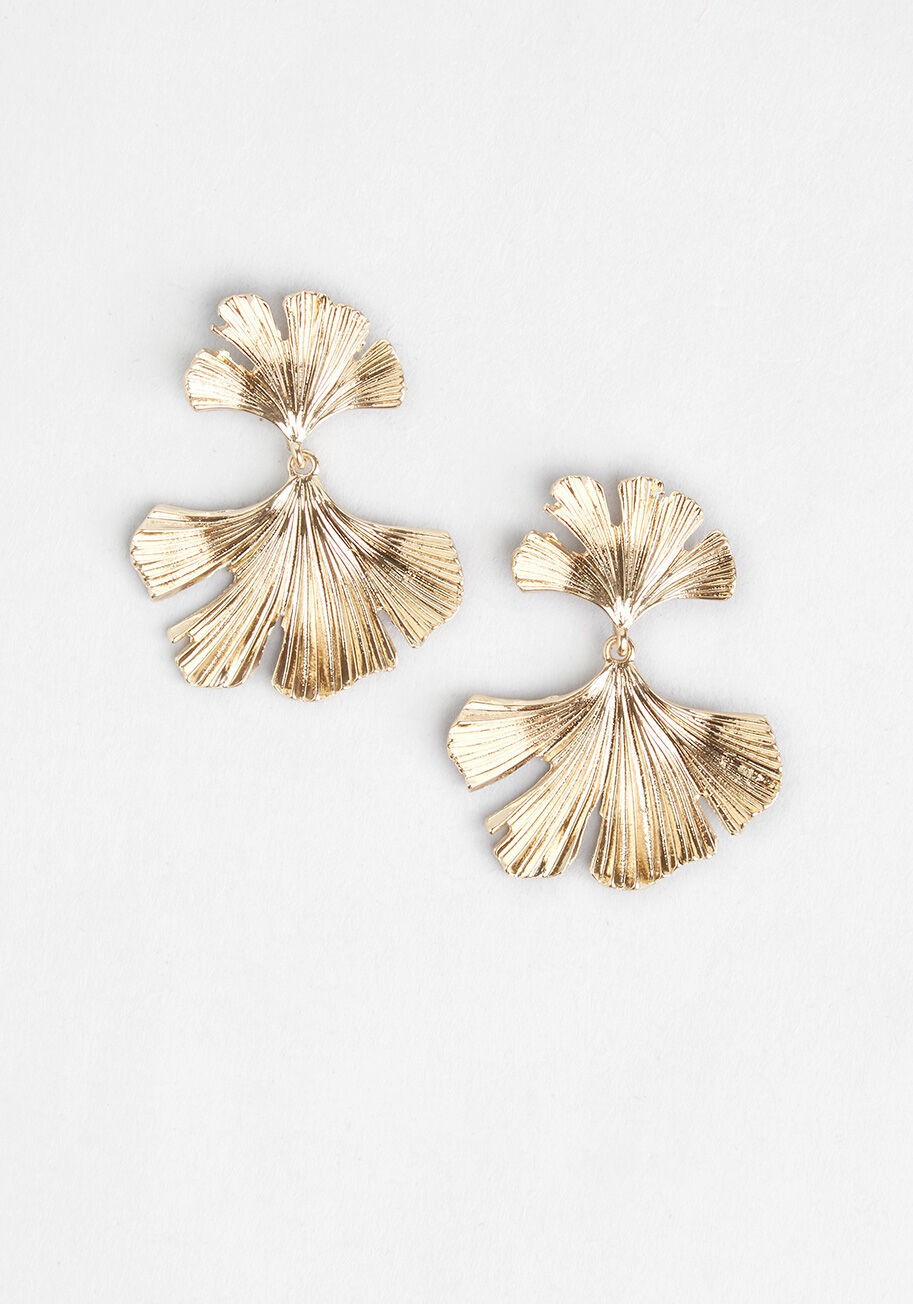 Fan of These Earrings | Modcloth