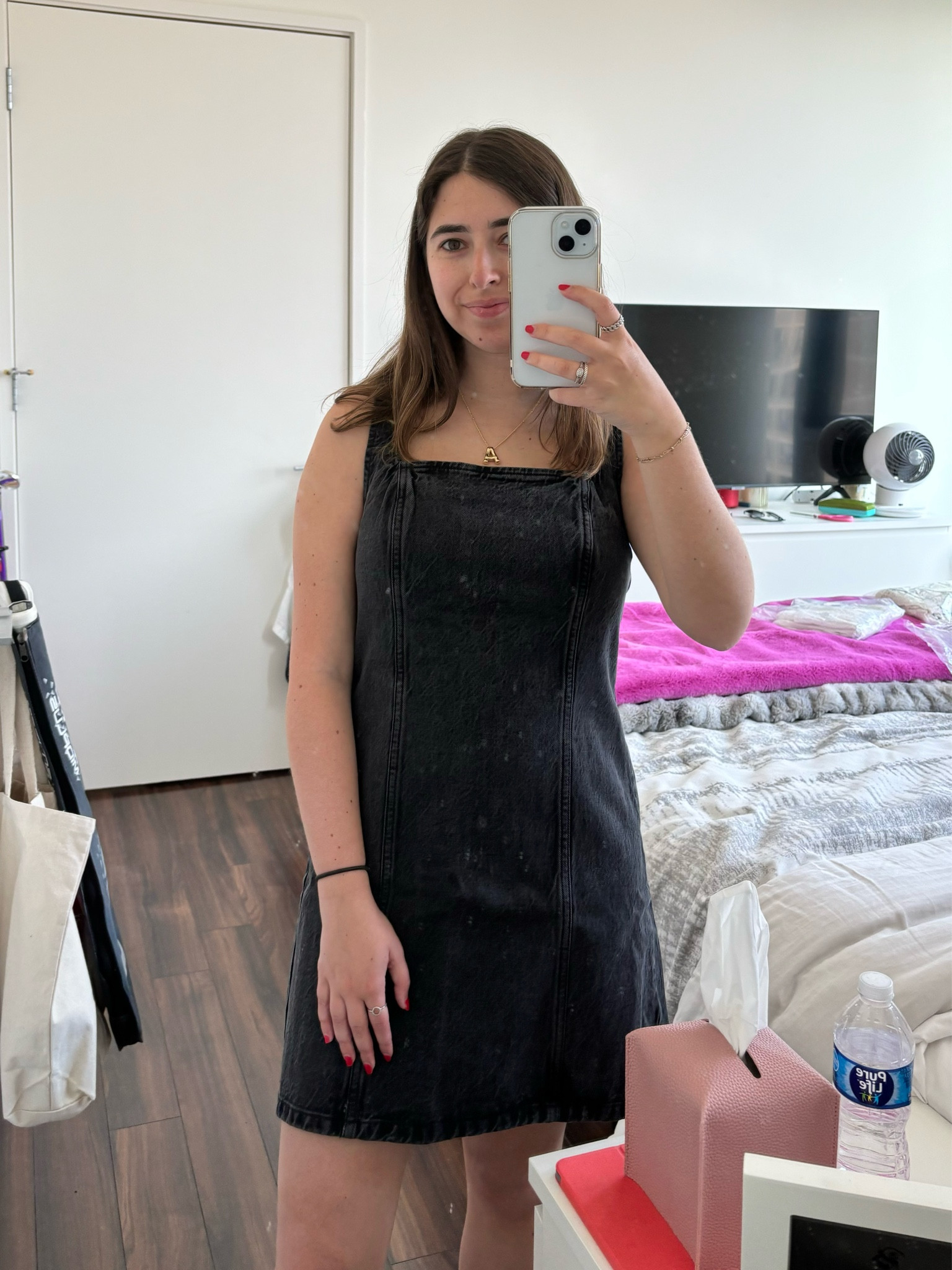 Obsessed with this denim dress! Has a zipper in the back. Size XS Petite #denimdress #petite #shortgirly #abercrombie #summerdress #minidresss

#LTKFindsUnder100