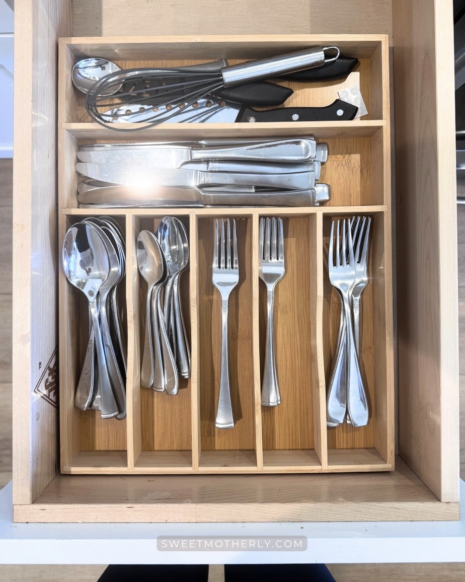 Silverware drawer on sale

kitchen storage organization
pantry storage containers
under sink organizers kitchen
cabinet storage solutions
drawer dividers kitchen
spice rack organization
stackable food storage bins
kitchen shelf organizers
small kitchen storage ideas

#LTKSaleAlert #LTKSeasonal #LTKHome