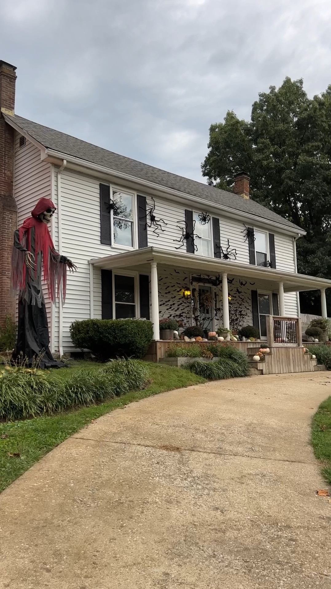 How to hang giant spiders on your house for Halloween step by step! Linking my exact spiders and materials I used! 

#LTKSeasonal #LTKHalloween #LTKVideo