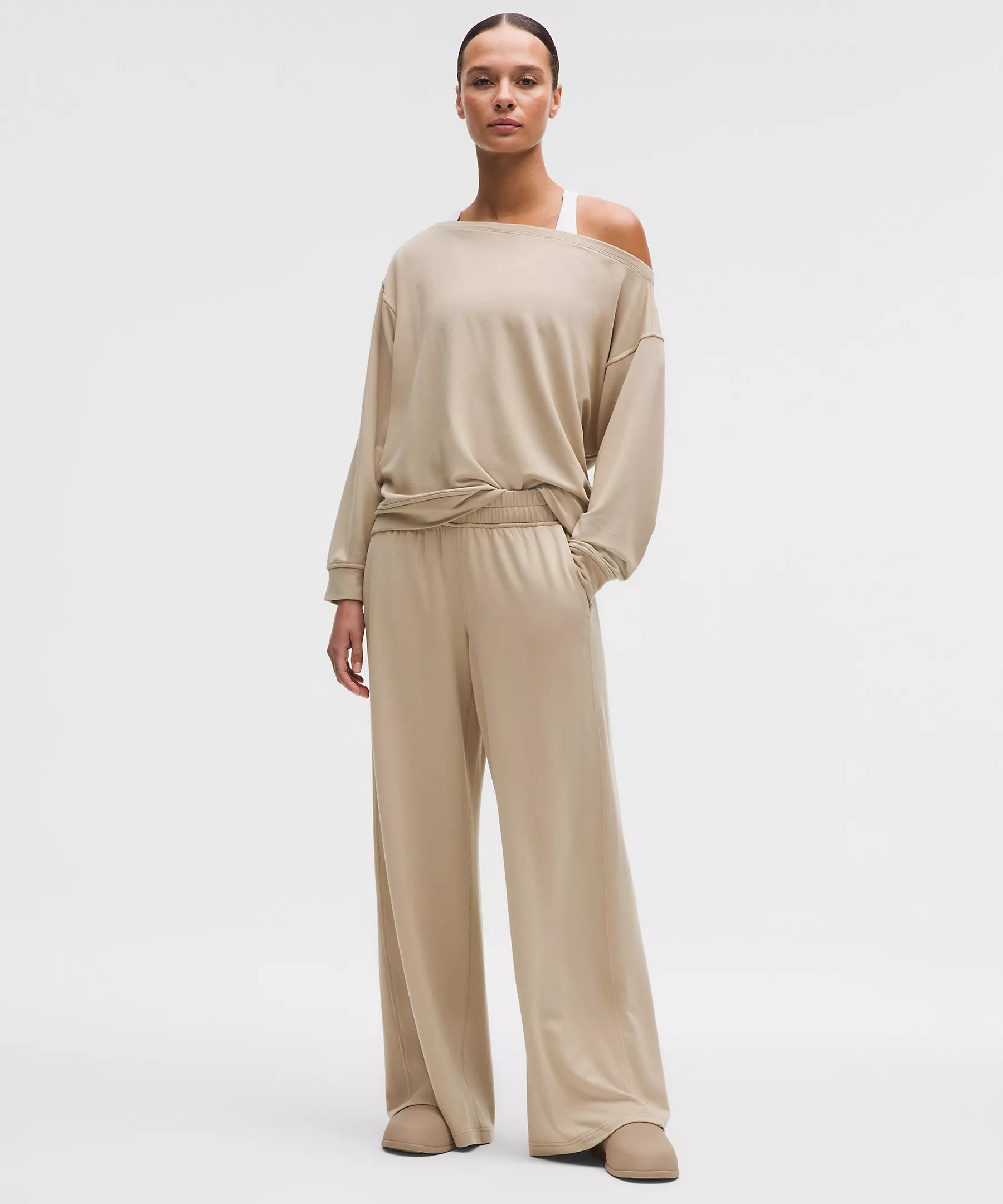 BeCalm Mid-Rise Wide-Leg Pant | lululemon (CA)