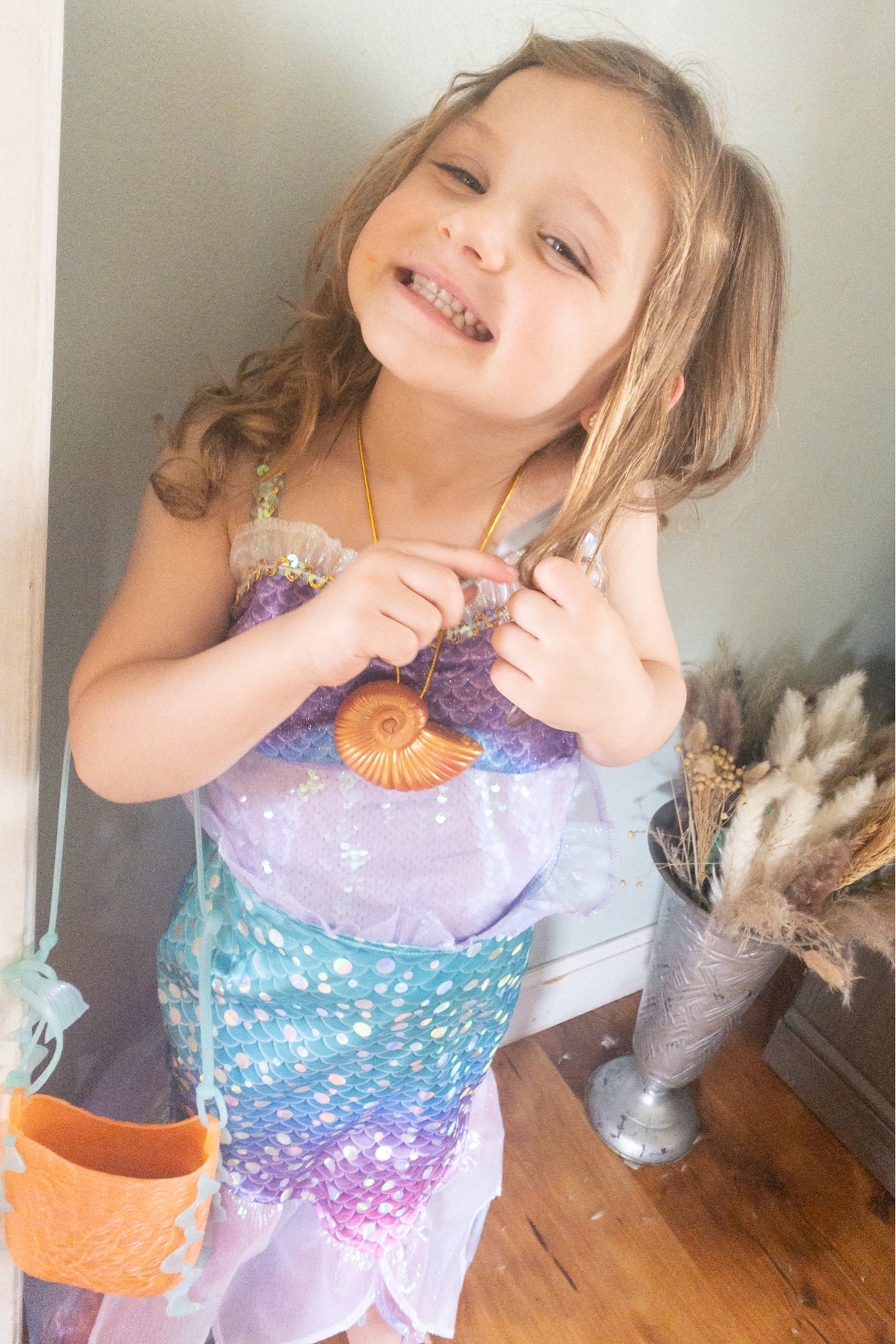 Hadley said, “hold on mommy, let me grab my dinglehopper” 



little mermaid, target, pretend play, toddler mom, dress up, beauty 

#LTKFind #LTKkids #LTKbeauty