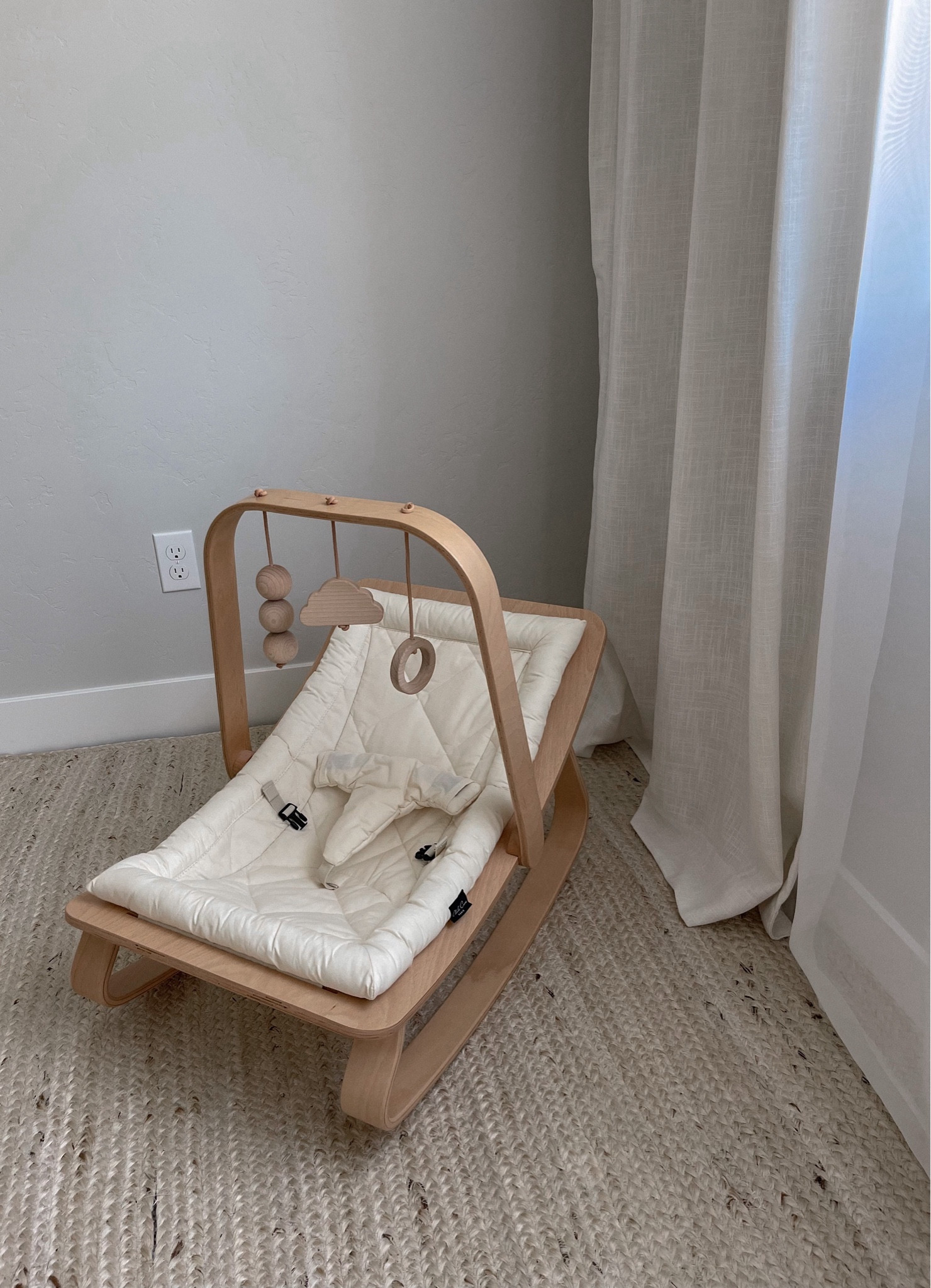 Cute rug in off white 🤍