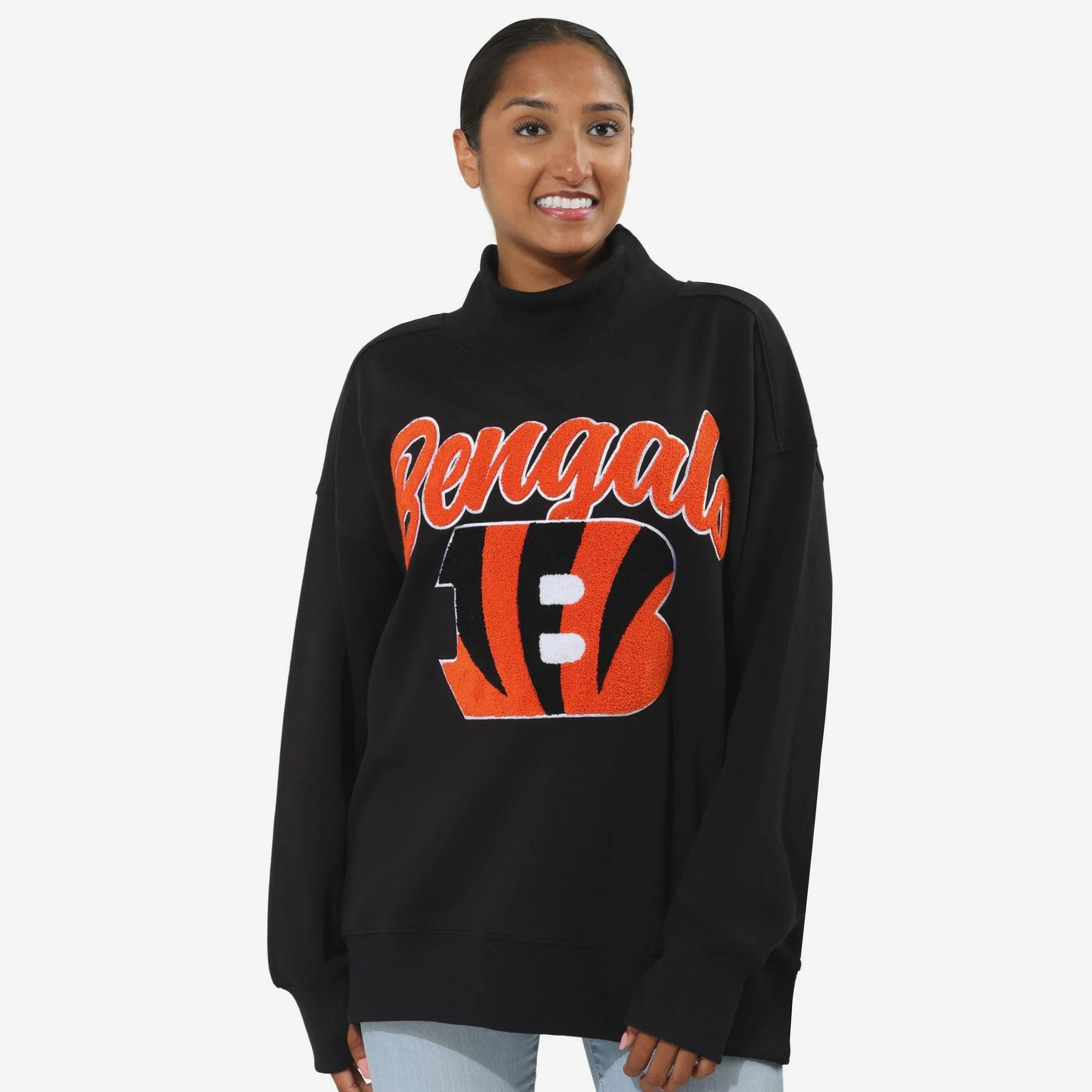Cincinnati Bengals Chenille Logo Oversized Mockneck Sweatshirt | FOCO inc