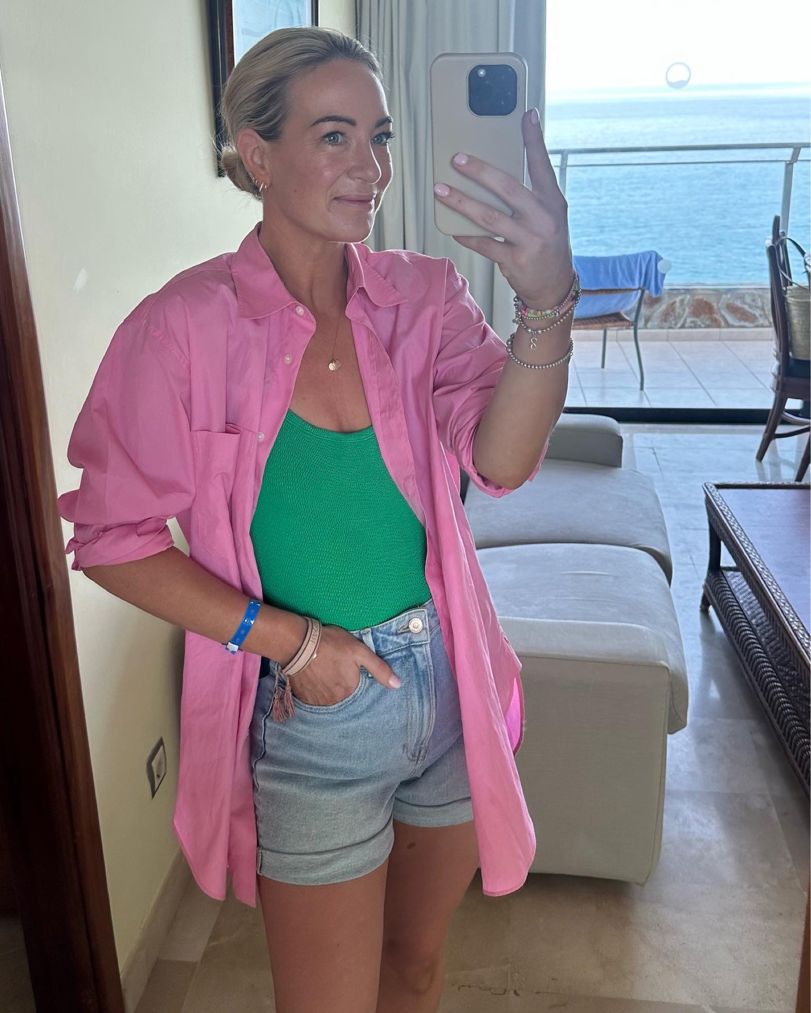 My go to day time look for holiers 👙🏖️

#LTKswim #LTKtravel #LTKstyletip