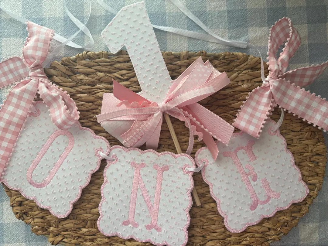 ONE Pink Swiss Dot Scallop First Birthday Banner, Embroidered Highchair ONE banner with Bows and ... | Etsy (US)