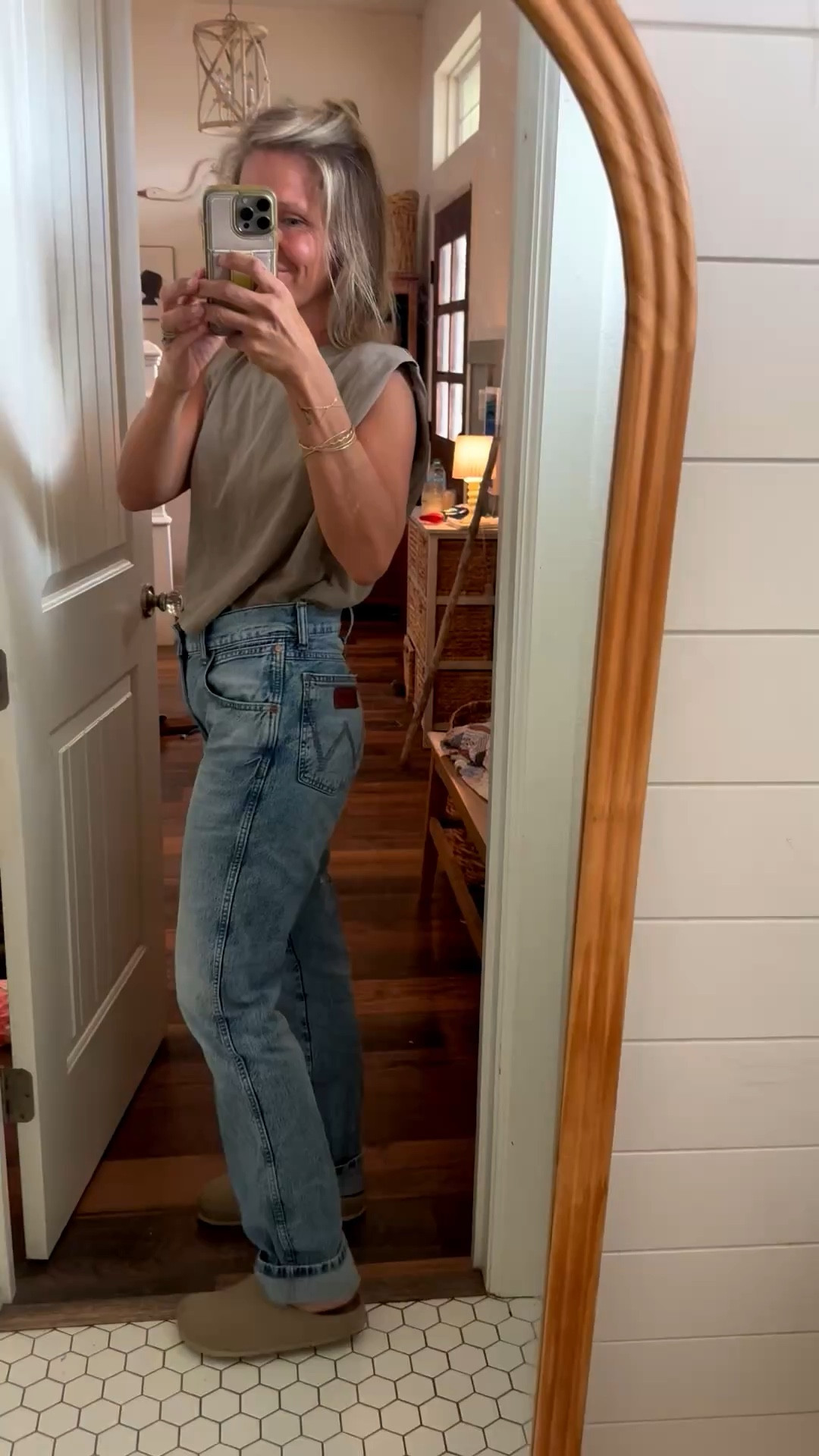 My favorite day to day jeans, tank and knock off rothys 

#LTKgrwm #LTKmomlife #LTKootd