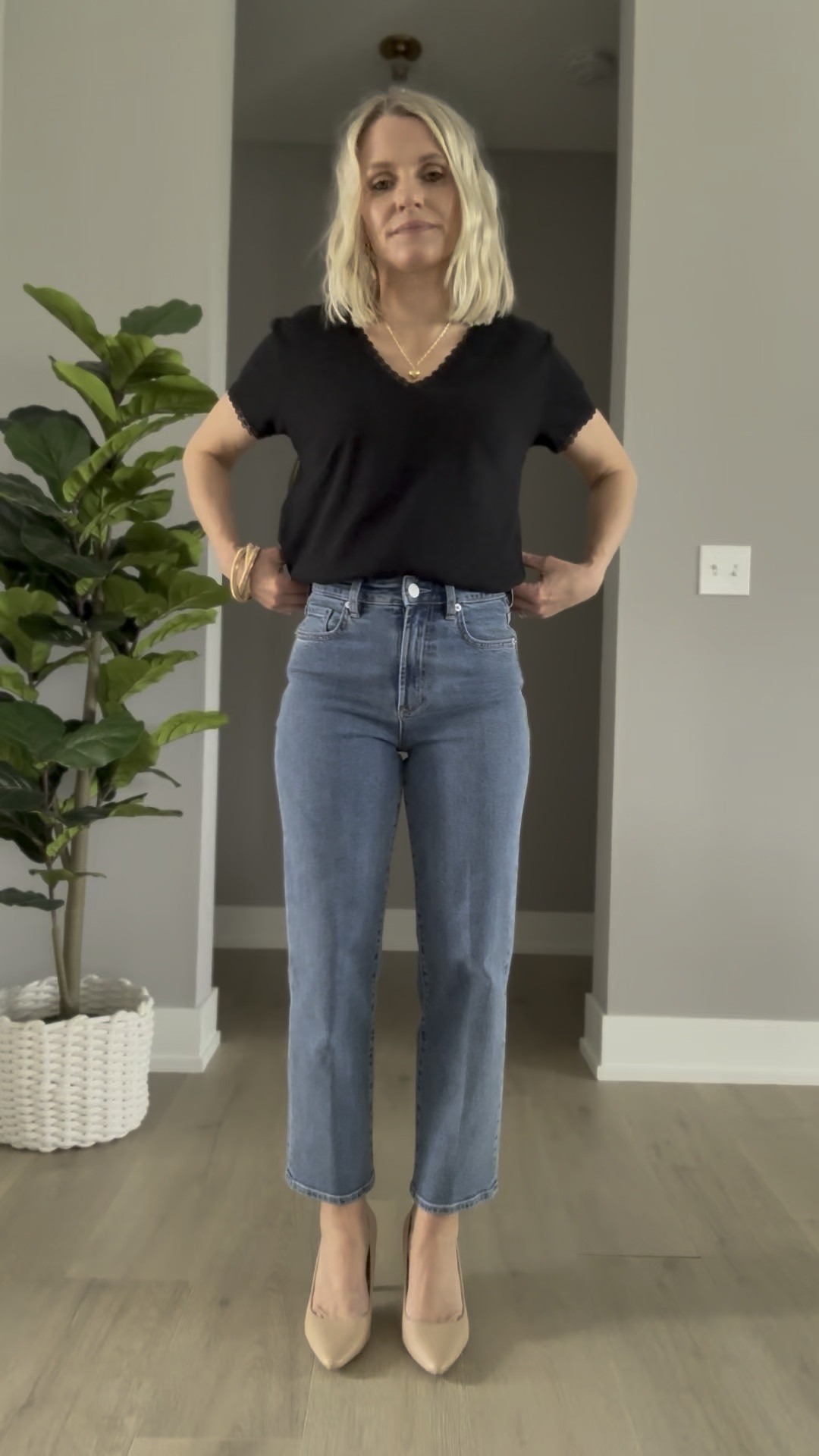 The True jeans from DEAR JOHN x KATIE HALLER are your go-to pair of jeans! They are a cropped straight leg jeans in a medium wash! Use my code: DJXKATIE20 for 20% off your purchase at @dearjohndenim 

#LTKootd #LTKSeasonal #LTKOver40