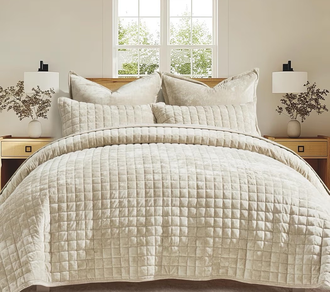 The SOFTEST quilted comforter we throw over our fluffy duvet. It’s the coziest comforter I’ve ever purchased. Added the best jersey cotton sheets too!!

#LTKSaleAlert #LTKHome #LTKCyberWeek