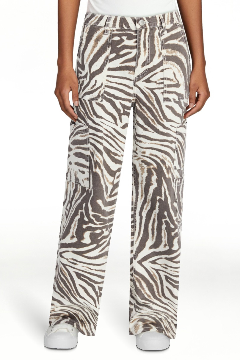 No Boundaries Women's Wide Leg Cargo Pants, 31.5" Inseam, Sizes XXS-4X | Walmart (US)