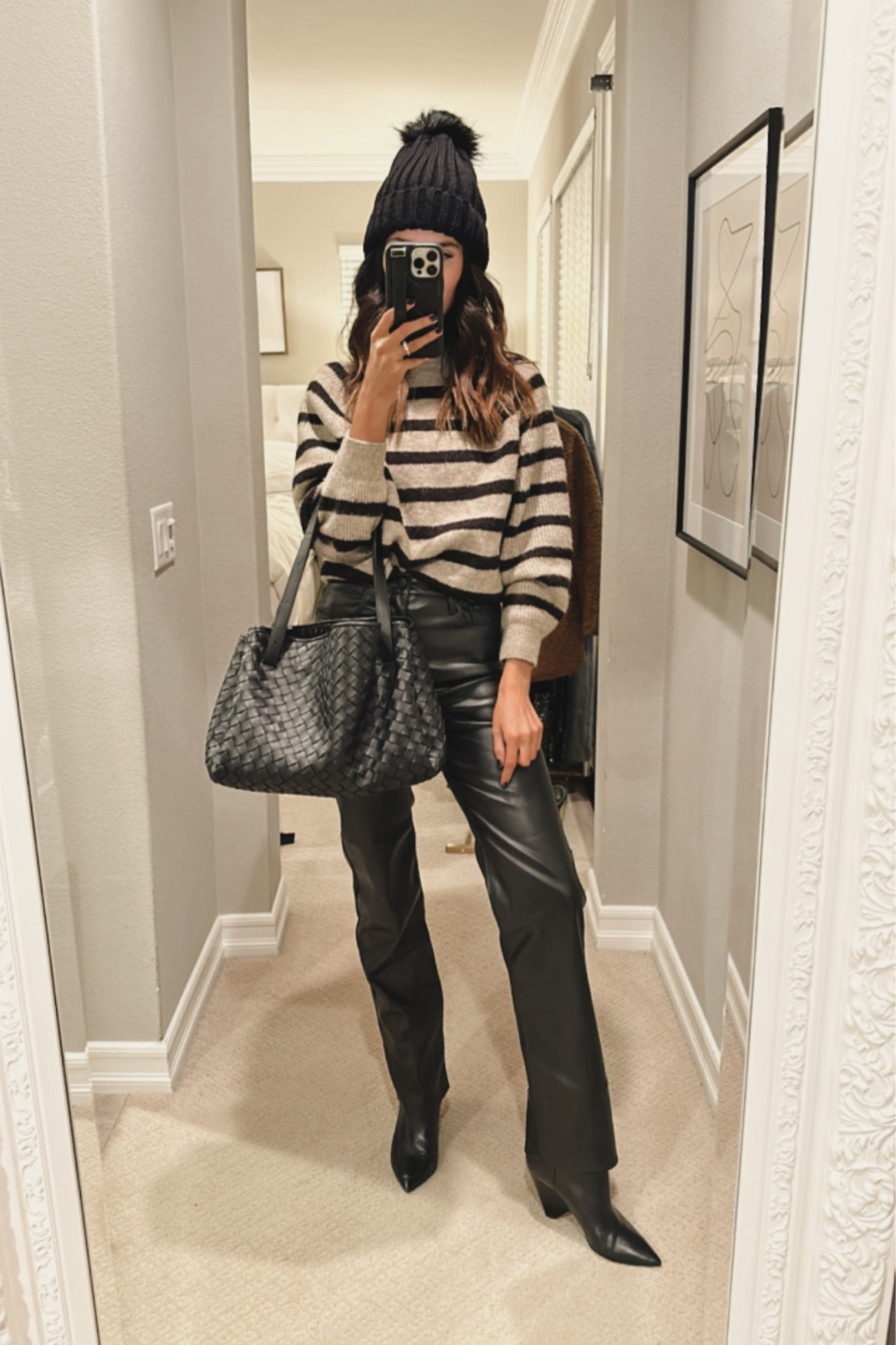 New York style, casual look, accessories, winter style, StylinByAylin 

#LTKstyletip #LTKSeasonal #LTKunder100