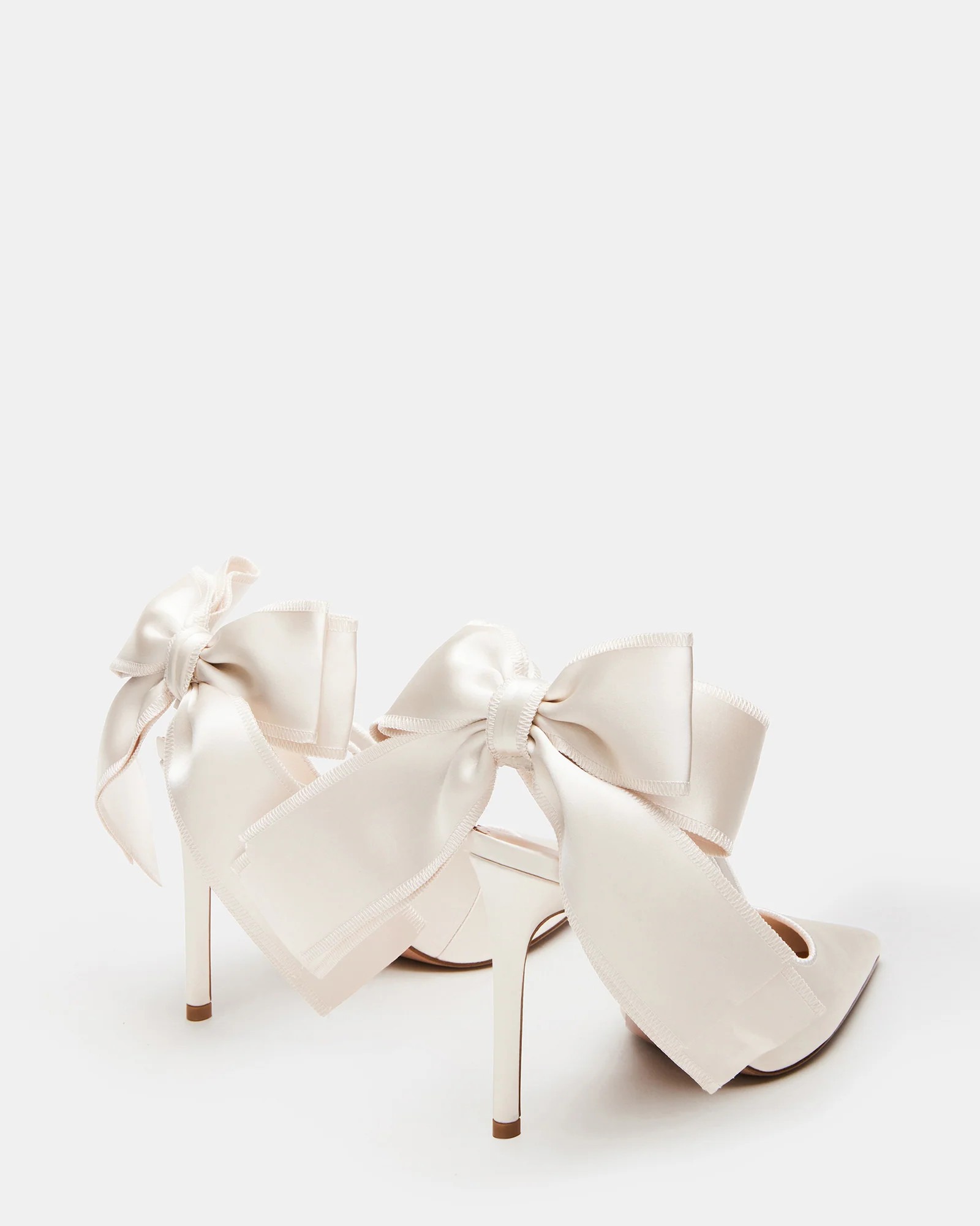 TEACUP Ivory Satin Women's Pointed-Toe Slingback Heel | Steve Madden (US)