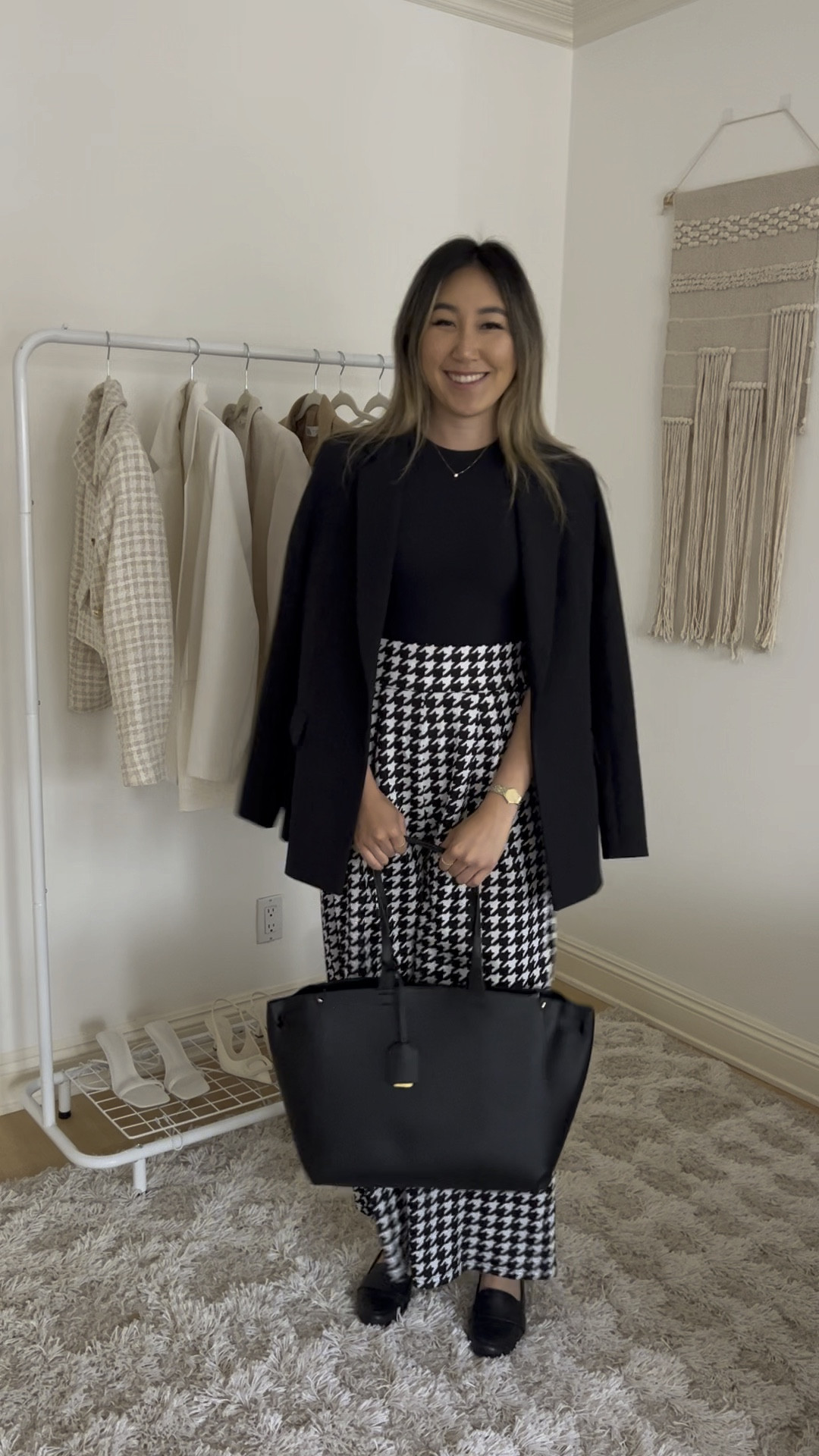 Black and white year round! Bodysuit size S TTS, S trousers and blazer

#LTKunder100 #LTKstyletip #LTKworkwear