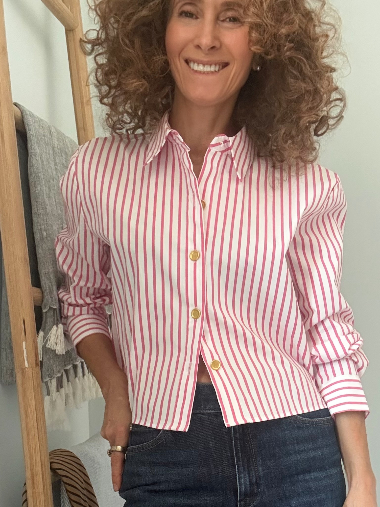 One of your favorites, the Cosette cropped shirt from @L'AGENCE is on sale in many colors this weekend :)

#euroepaninnewyork

#LTKSaleAlert #LTKSeasonal #LTKWorkwear