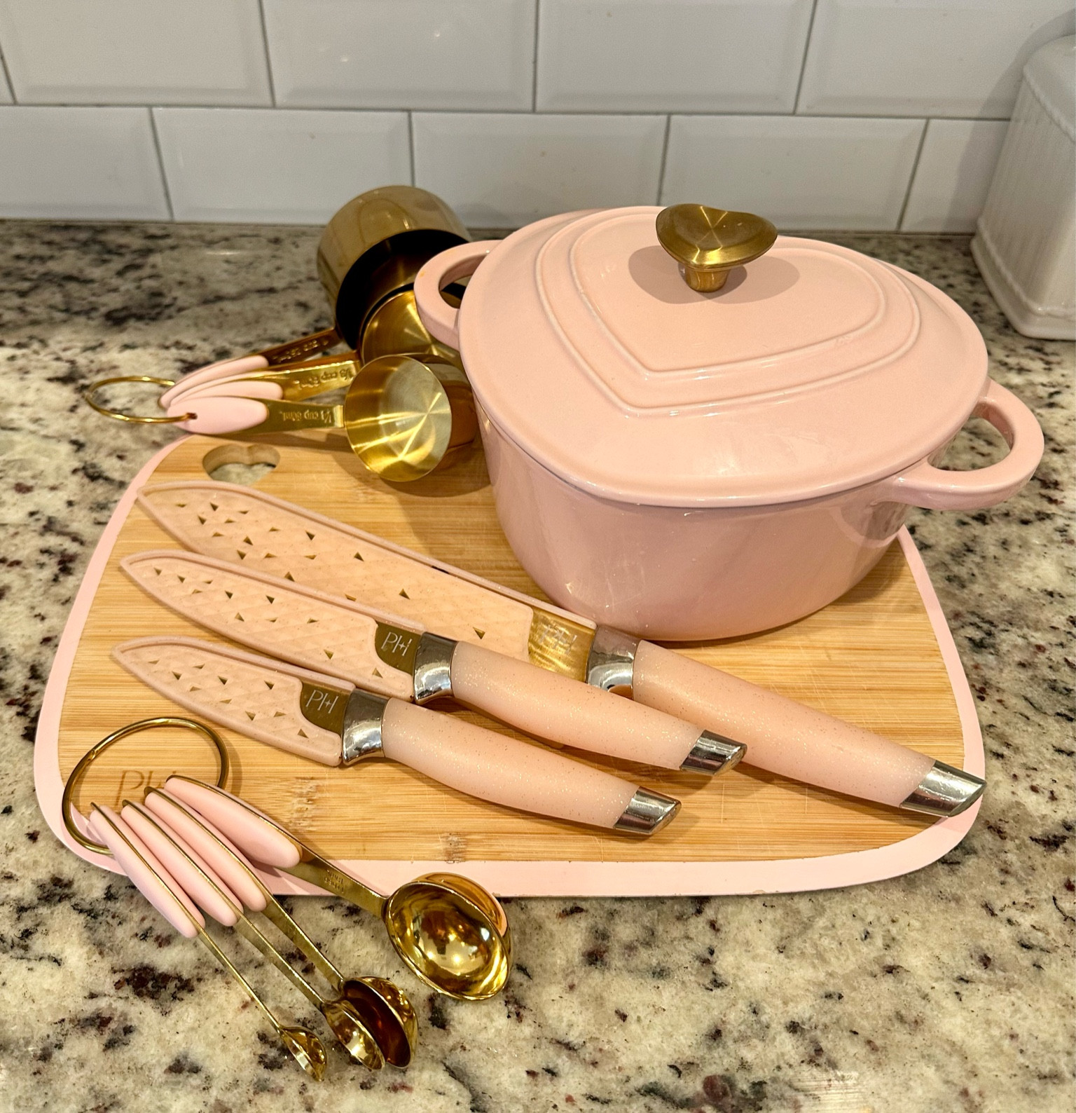Shop Paris Hilton Kitchen Appliances 🩷

#LTKHome #LTKFindsUnder100 #LTKGiftGuide
