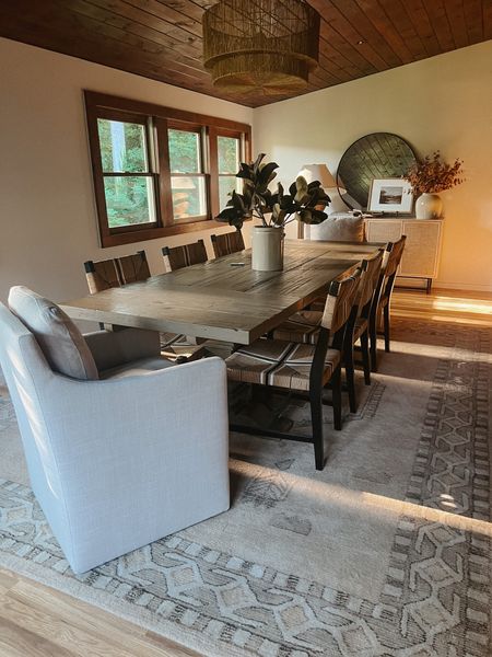 Dining room decor, dining room table, dining chairs, home decor #diningroom

#LTKhome