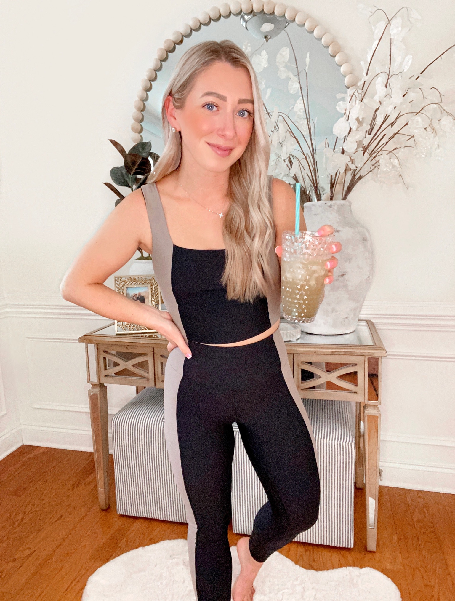 Abercrombie Activewear Reel 💗Sizing: 4/6, 34C, 5’4” 

💗Abercrombie YPB SculptLUX 7/8 legging
-Sand (size small bottoms/regular length)
-Fuschia (size small bottoms/regular length)
-Onyx (size small bottoms/regular length)
-Onyx Colorblock (size small bottoms/regular length)
💗YPB sculptLUX Squareneck Slim Tank
-Sand (size medium)
-Onyx (size medium)
-Onyx colorblock (size medium)
-Mineral Blue (size medium)

Activewear, Athleisure, fitness, Abercrombie, leggings, workout tops, loungewear 

#LTKunder50 #LTKsalealert #LTKfit