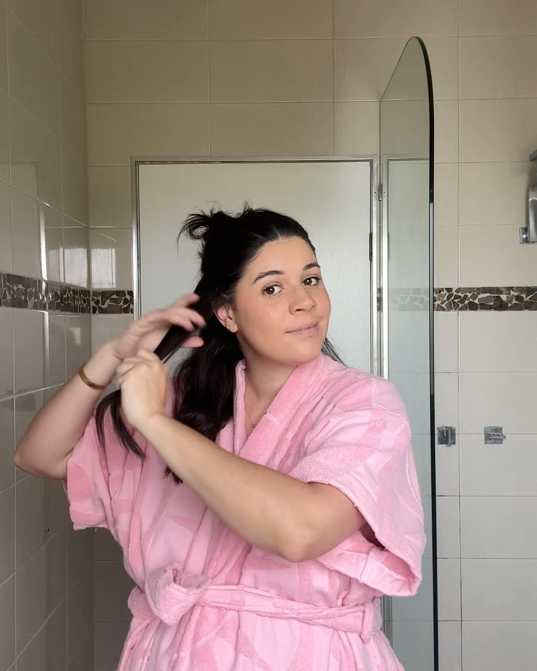 10 min beach waves (the perfect every day easy hair) 

#LTKbeauty #LTKaustralia