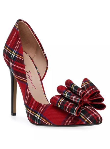 I am in love with this 4” red plaid pumps with layers of bows. I feel so festive in this 

#LTKHoliday #LTKshoecrush #LTKSeasonal