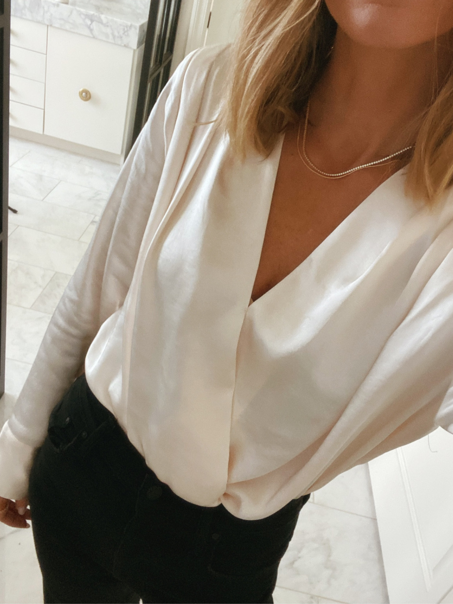 Top seller from the #nsale. Love this layered necklace. 