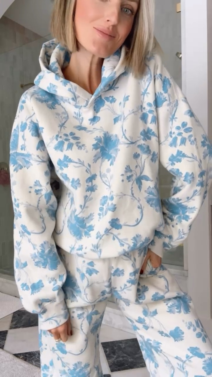 Soft and stylish, this blue and white floral sweatshirt and sweatpants set from Abercrombie is the perfect mix of cozy and chic—comfortable, feminine, and effortlessly put-together for fall! Use my code AFLOVERLY for an additional 15% off! Wearing size medium. 

#AbercrombieStyle #MatchingSet #Loungewear #FloralSet #FallFashion #WardrobeStaples #EverydayChic #EffortlessStyle #ClassicStyle #LTKStyle #FallOutfitInspo #AbercrombieFinds



#LTKSeasonal #LTKSaleAlert #LTKStyleTip