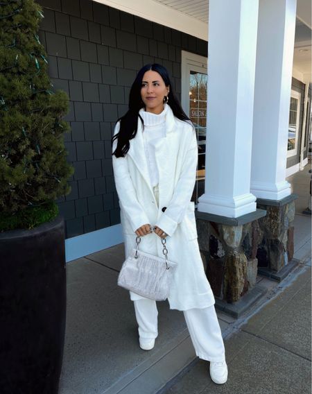 Winter outfit— white cozy long coat, cream turtleneck and cream knit dress pants (small in everything)


#LTKstyletip #LTKSeasonal #LTKHoliday