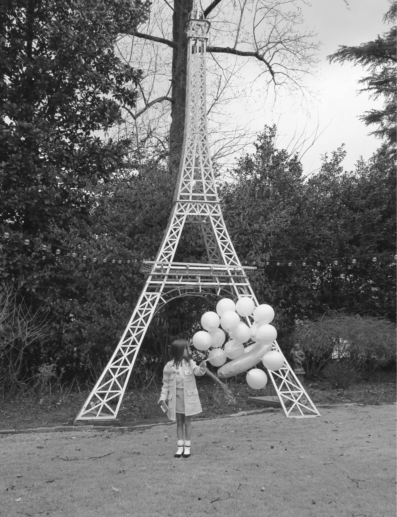 Elle’s Paris themed party was precious. Shop it here xx 