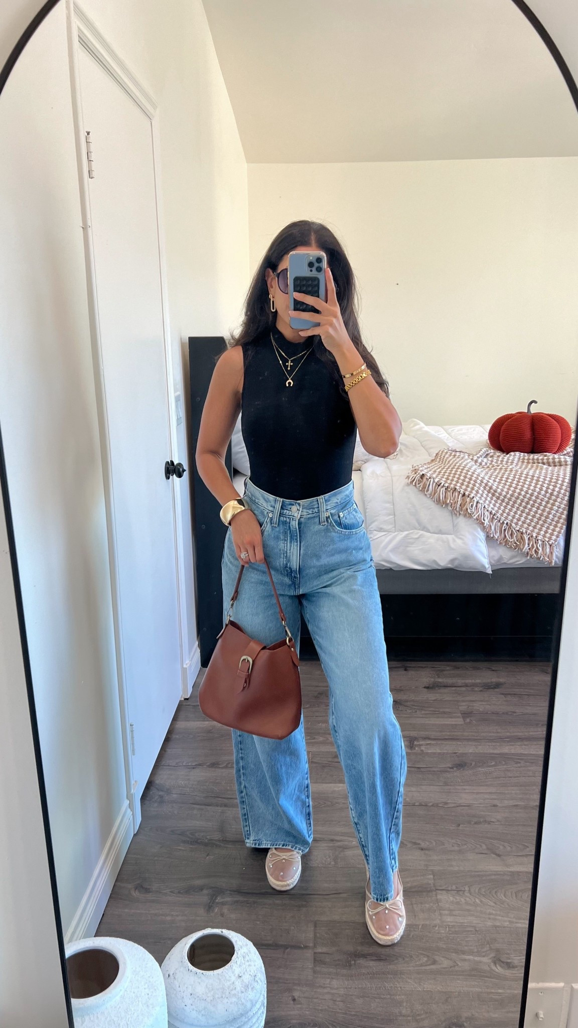 Casual girls night out look! Size 27 in Levi’s adjustable waist jeans 

#LTKFindsUnder50 #LTKSeasonal #LTKStyleTip