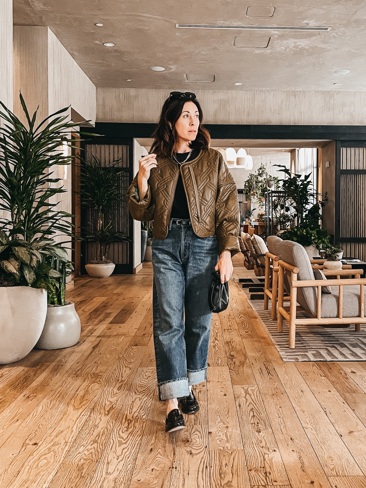 Fall outfit I ❤️

Jeans - low slung baggy jeans - size down 

Freda loafers - true size 
Bag - Clare v petite henri 
Sold out nyc - top 
Necklaces - Thatch 


#LTKtravel #LTKitbag #LTKSeasonal