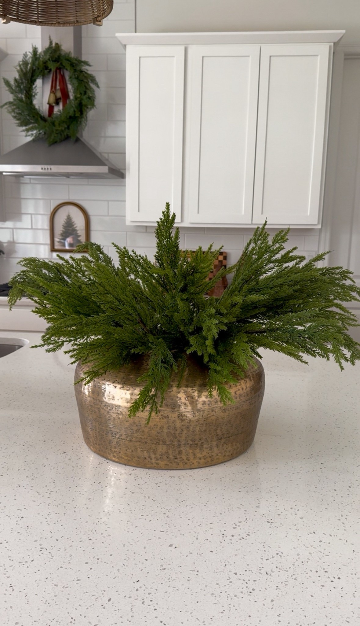 Linking my vase and a smaller size. New customers save 10% off with code FIRSTORDER

#LTKHome #LTKSeasonal