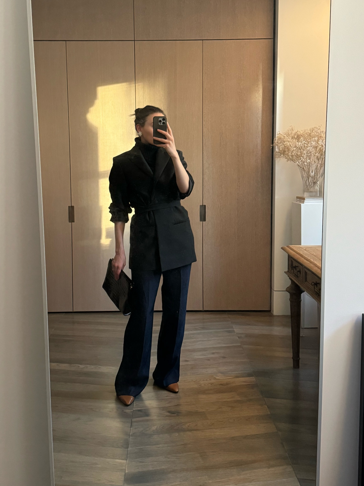 Everyone needs a tie waist blazer - such a flattering and multipurpose piece 

#LTKShoeCrush #LTKStyleTip #LTKItBag