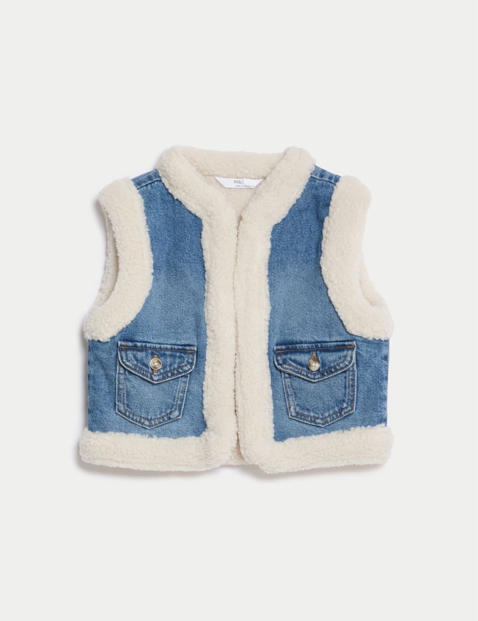 Gillet of dreams 💙🤍

#LTKuk #LTKkids #LTKeurope