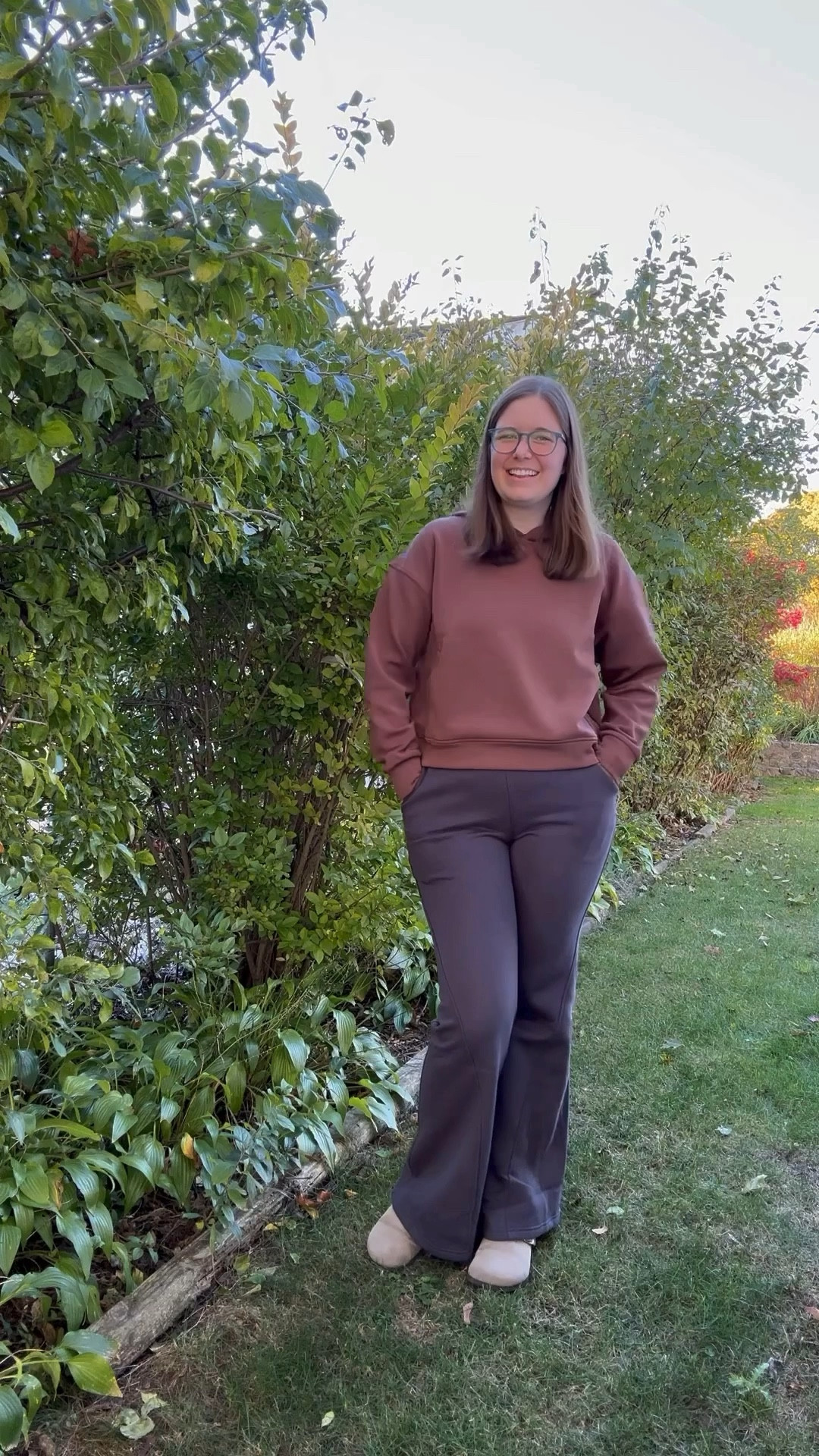 the softest, coziest, warmest pants I’ve ever owned!! ❄️🫶🏻

I’m wearing a size medium in both pieces and there are SO many colors to choose from! 

#LTKHoliday #LTKSeasonal #LTKTall