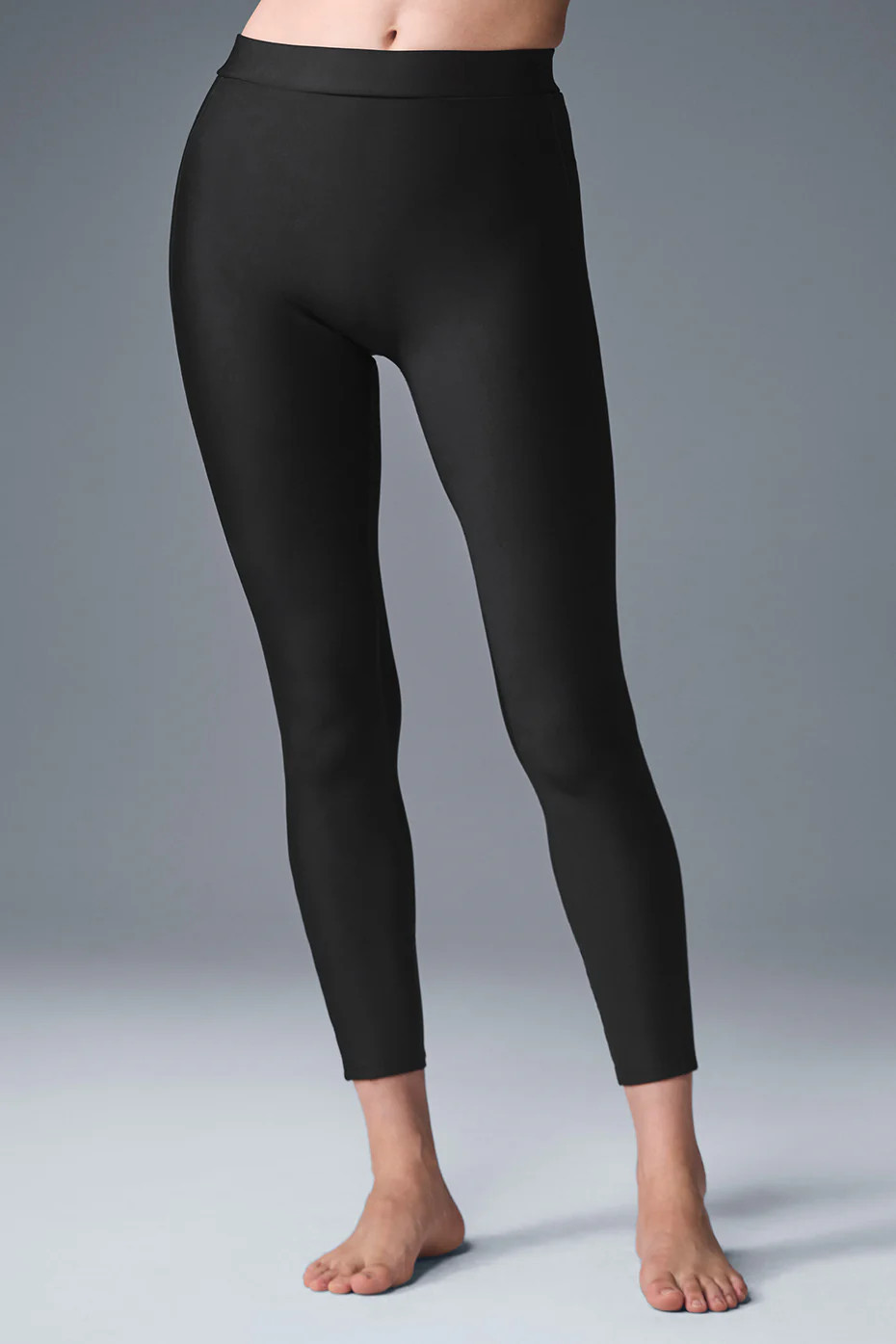 ALO | Airlift High-Waist 7/8 Turn It Up Legging in Black, Size: 2XS | Alo Yoga (US)