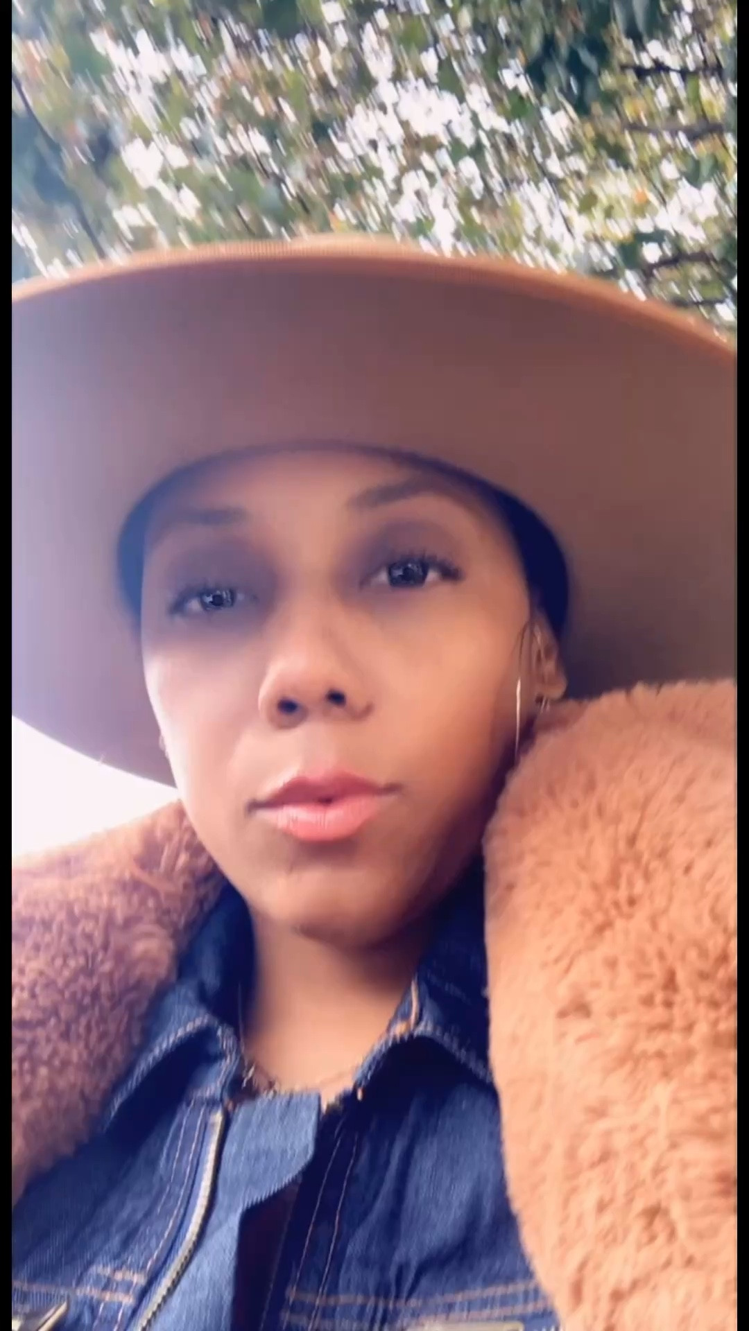 OOTD Boat Hat, Fur, Denim Jumpsuit, Leopard Miles..

Lack of Color
Zara
Gap
Schutz 

#LTKU #LTKootd #LTKFindsUnder100